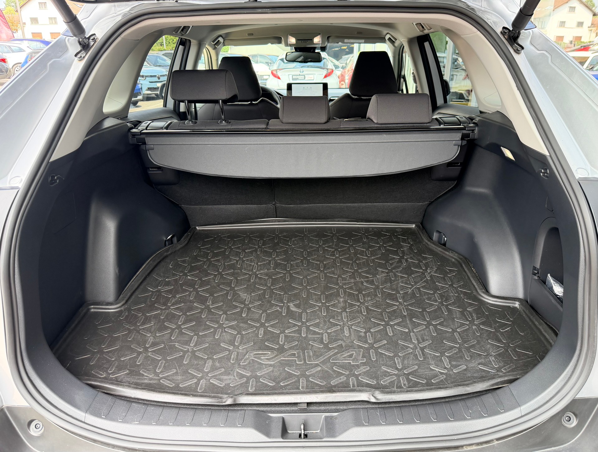 TOYOTA RAV-4 2.5 HSD Trend e-CVT 4WD-image-5