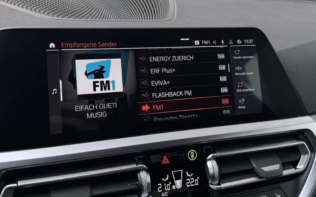 BMW M240i xDrive Steptronic-image-17