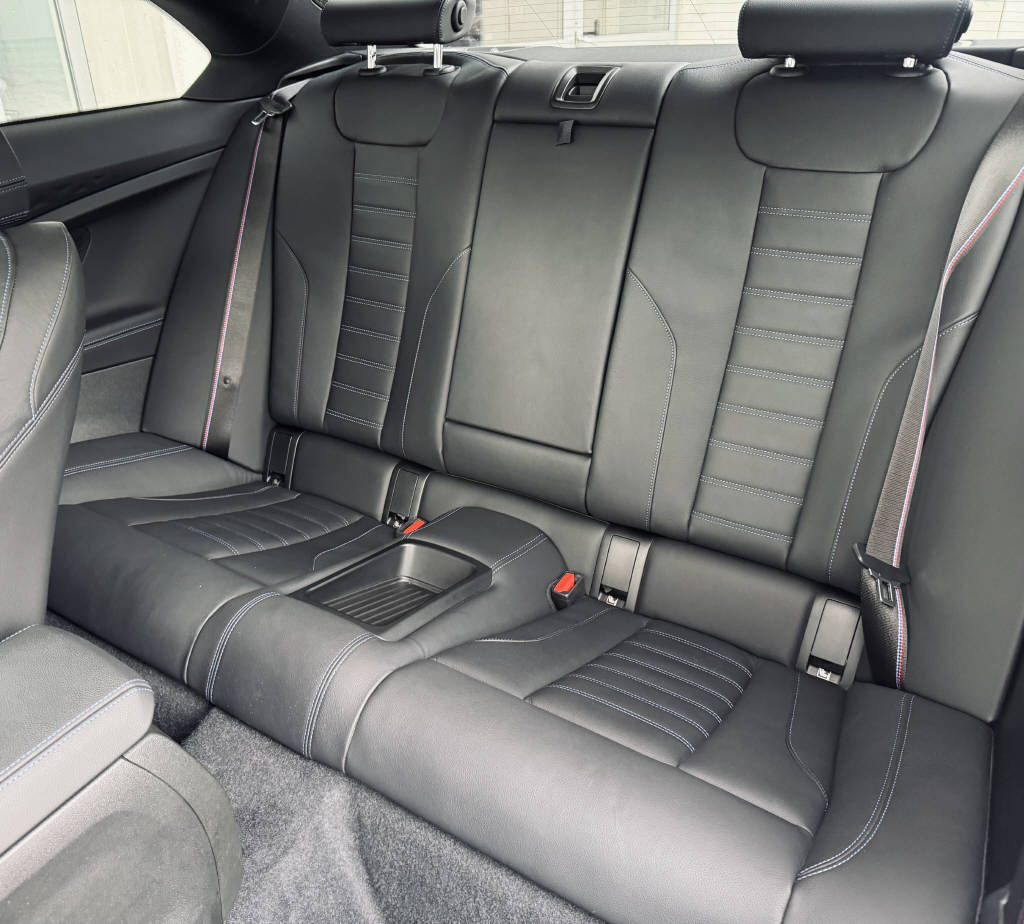 BMW M240i xDrive Steptronic-image-9