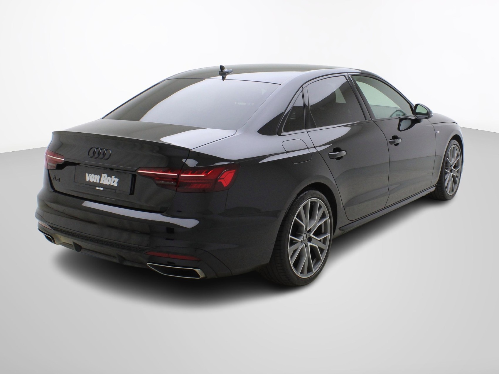 AUDI A4 40 TFSI S line S-Tronic-image-4