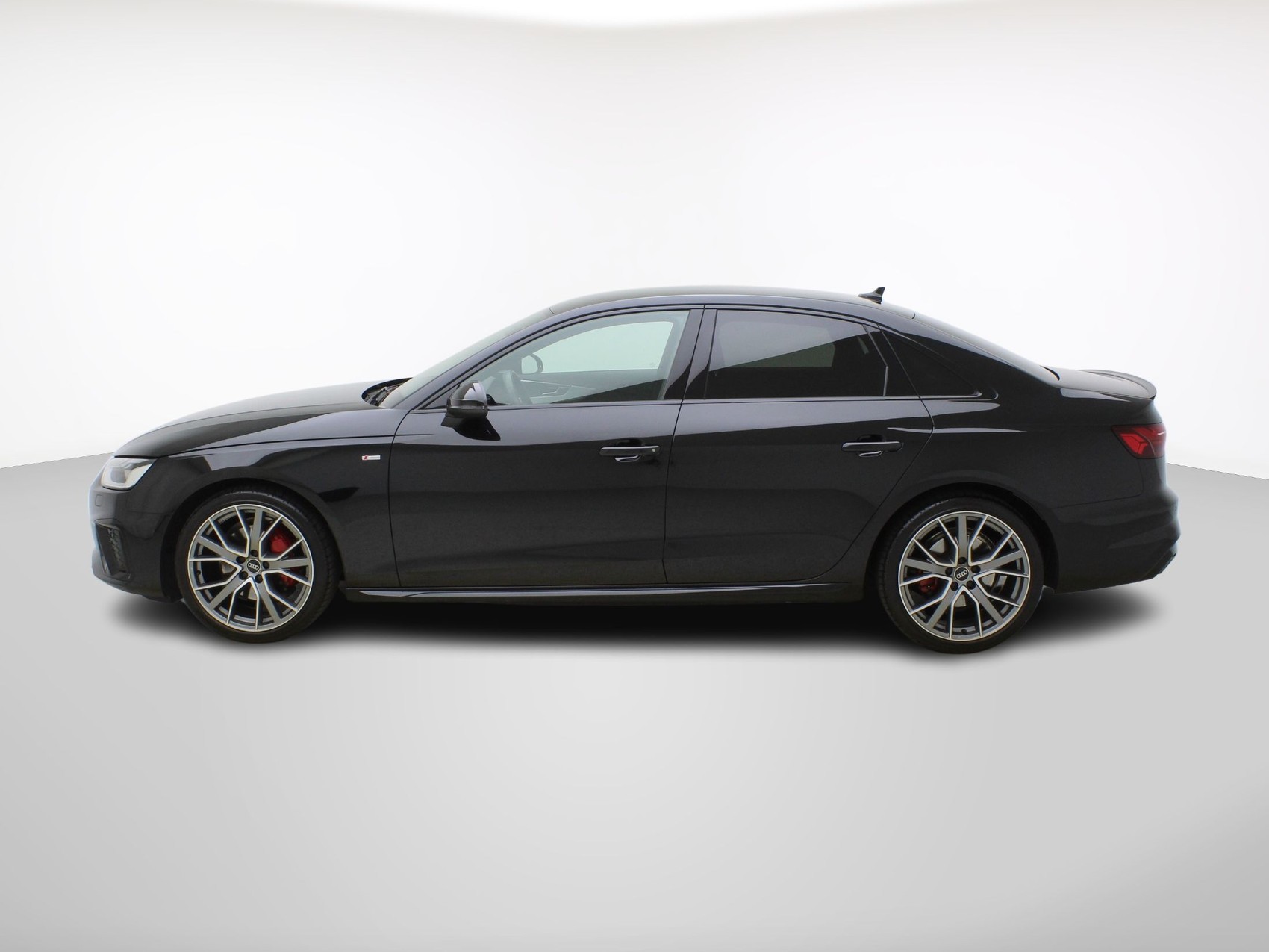 AUDI A4 40 TFSI S line S-Tronic-showroom-element-2