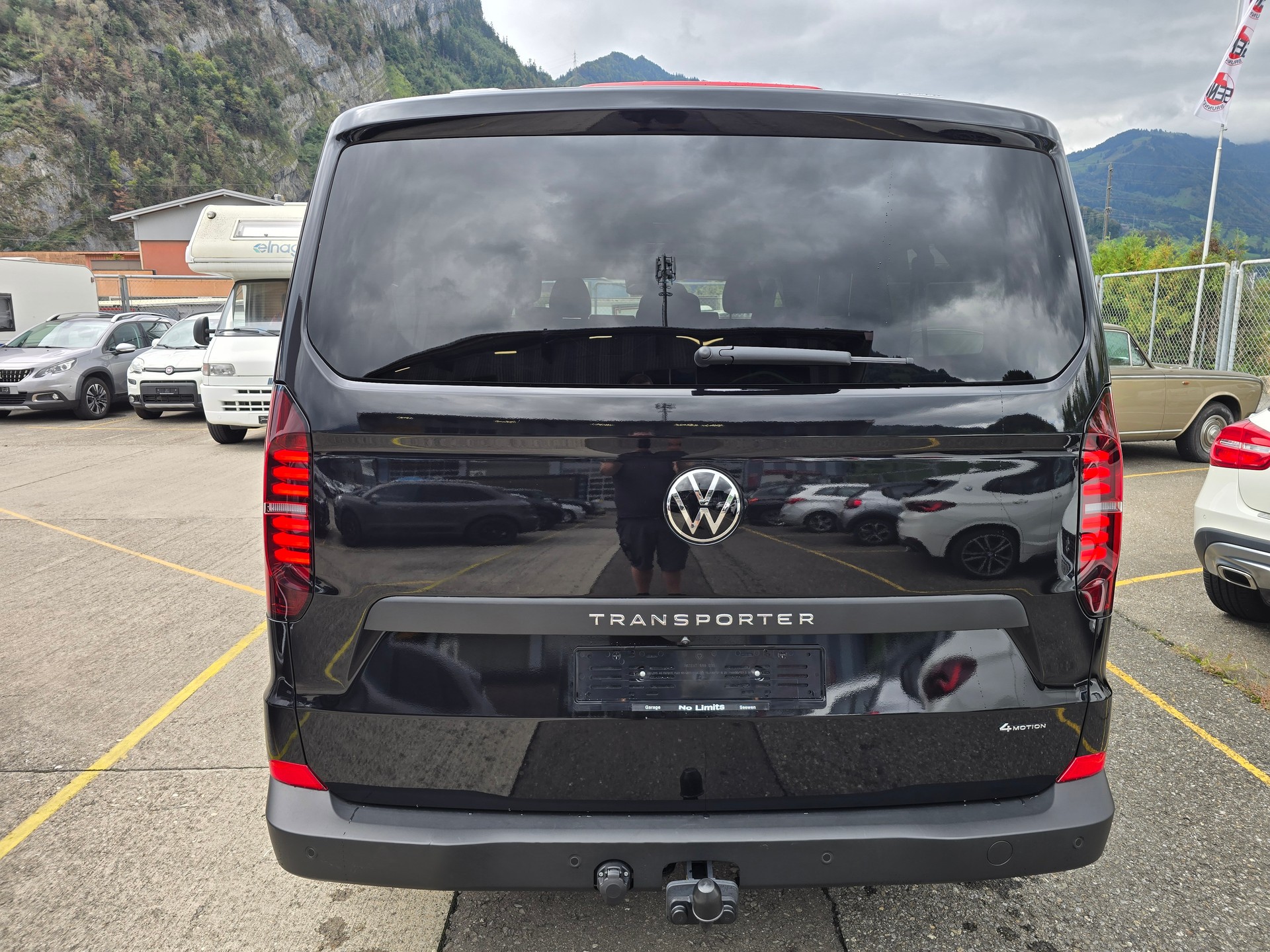 VW Multivan 2.0 TDI DSG Lang **ANHÄNGER KUPPLUNG** GRATIS SERVICE bis 100 000 Km-image-3