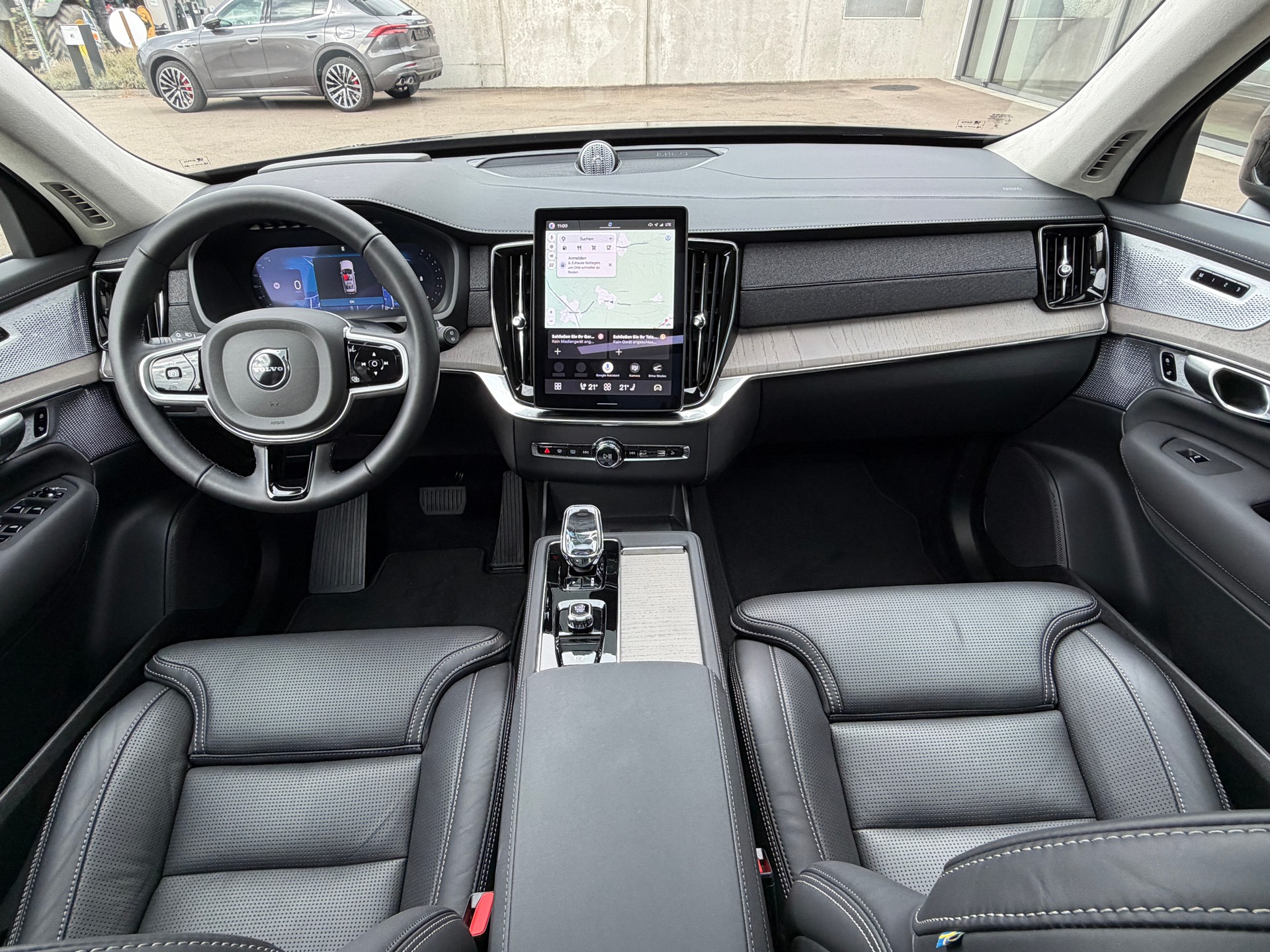 VOLVO XC90 B5 Benzin Mild Hybrid AWD Ultra Bright Geartronic *Bowers&Wilkins*-image-9