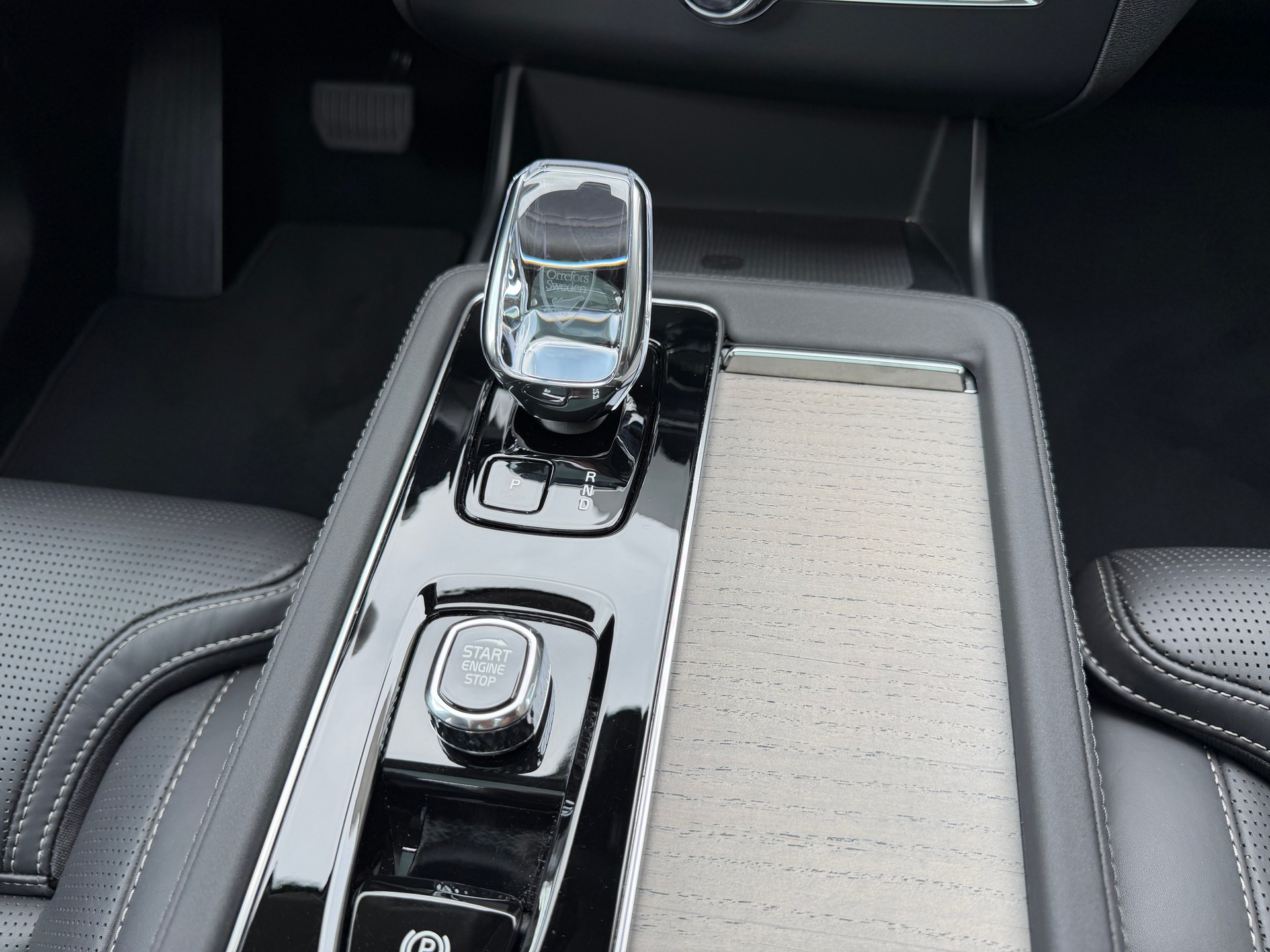 VOLVO XC90 B5 Benzin Mild Hybrid AWD Ultra Bright Geartronic *Bowers&Wilkins*-image-18
