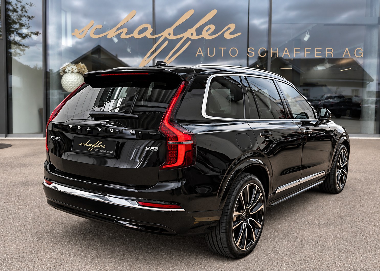 VOLVO XC90 B5 Benzin Mild Hybrid AWD Ultra Bright Geartronic *Bowers&Wilkins*-showroom-element-2