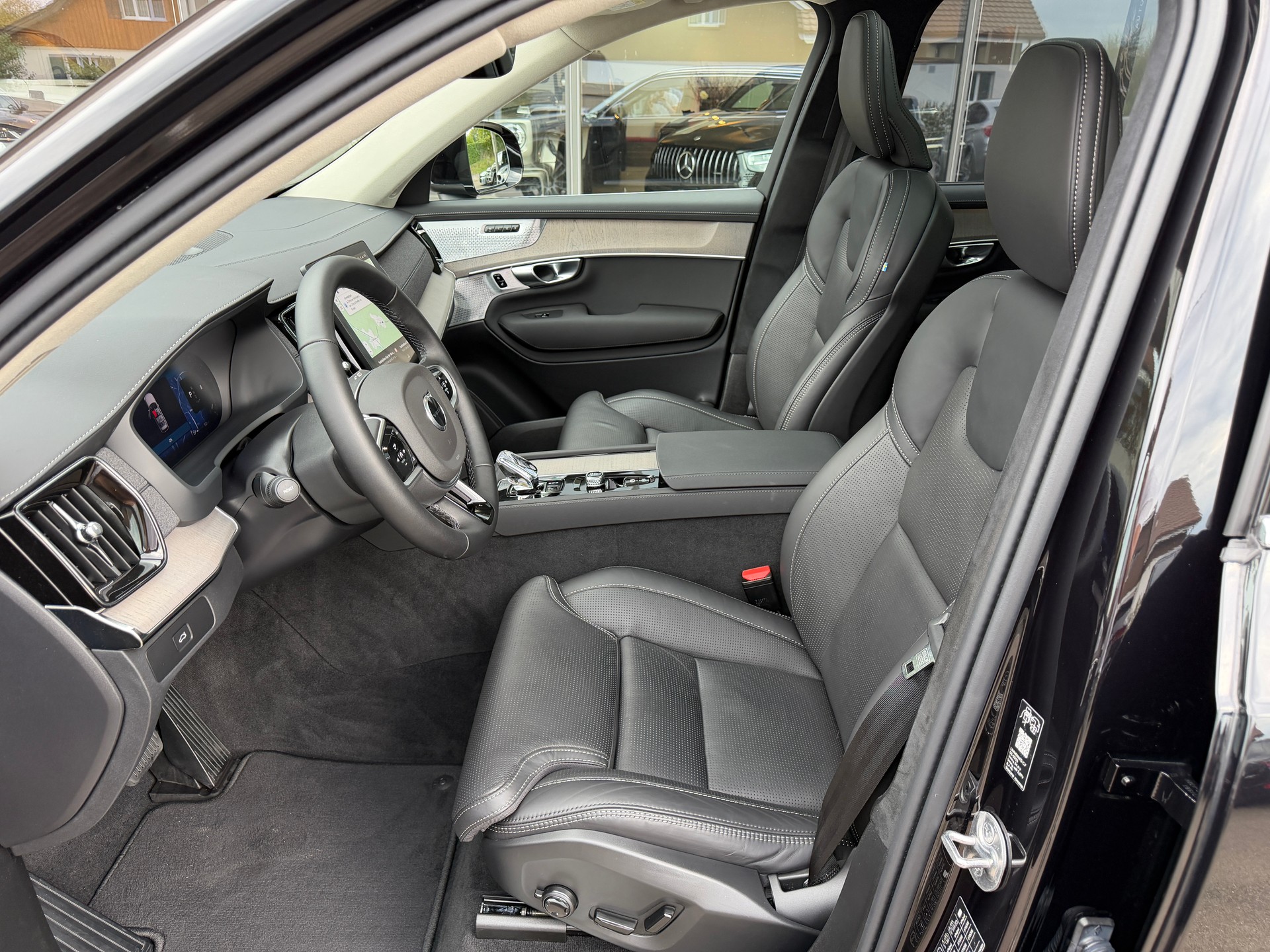 VOLVO XC90 B5 Benzin Mild Hybrid AWD Ultra Bright Geartronic *Bowers&Wilkins*-image-15