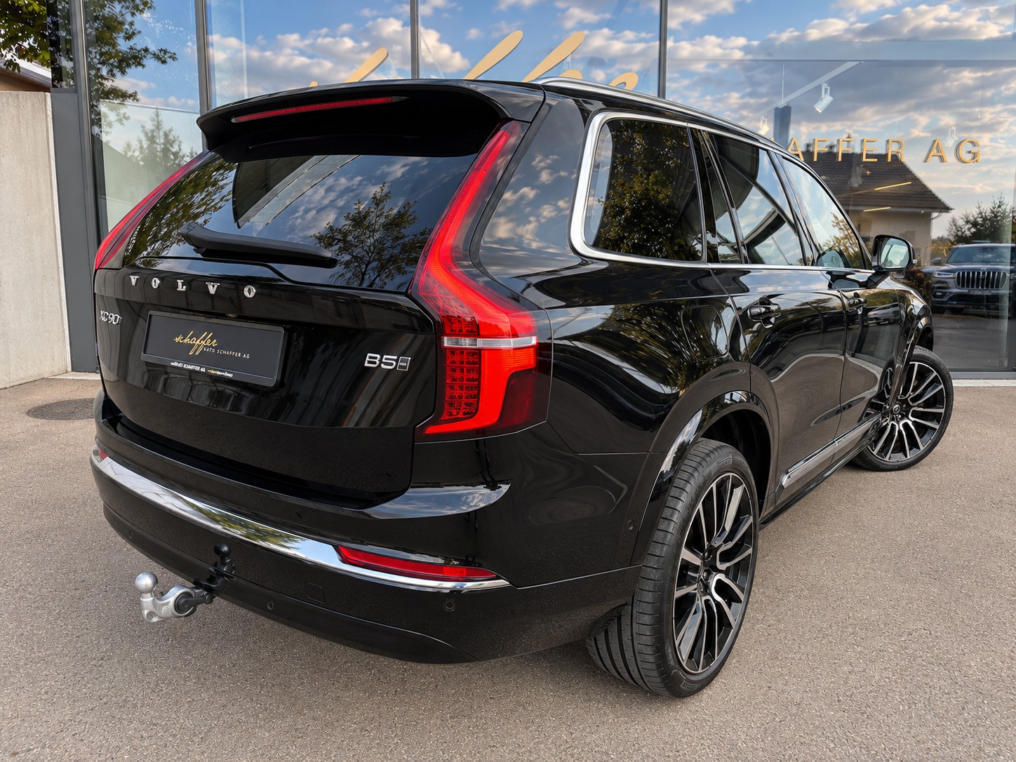 VOLVO XC90 B5 Benzin Mild Hybrid AWD Ultra Bright Geartronic *Bowers&Wilkins*-image-6