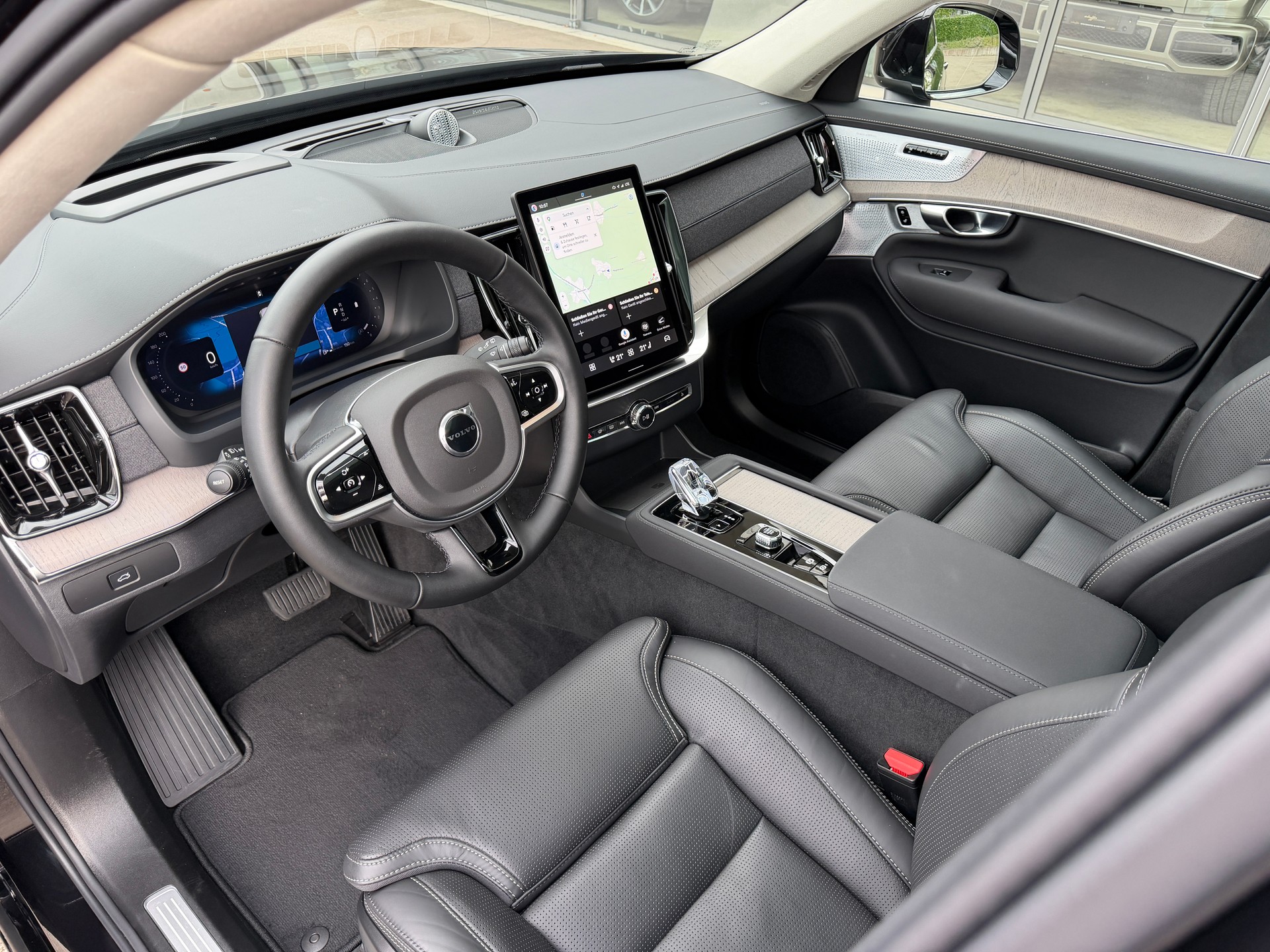 VOLVO XC90 B5 Benzin Mild Hybrid AWD Ultra Bright Geartronic *Bowers&Wilkins*-image-14