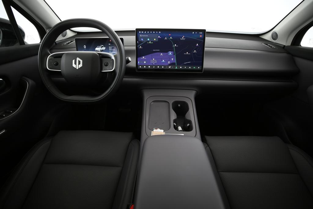 LEAPMOTOR C10 Design-image-7