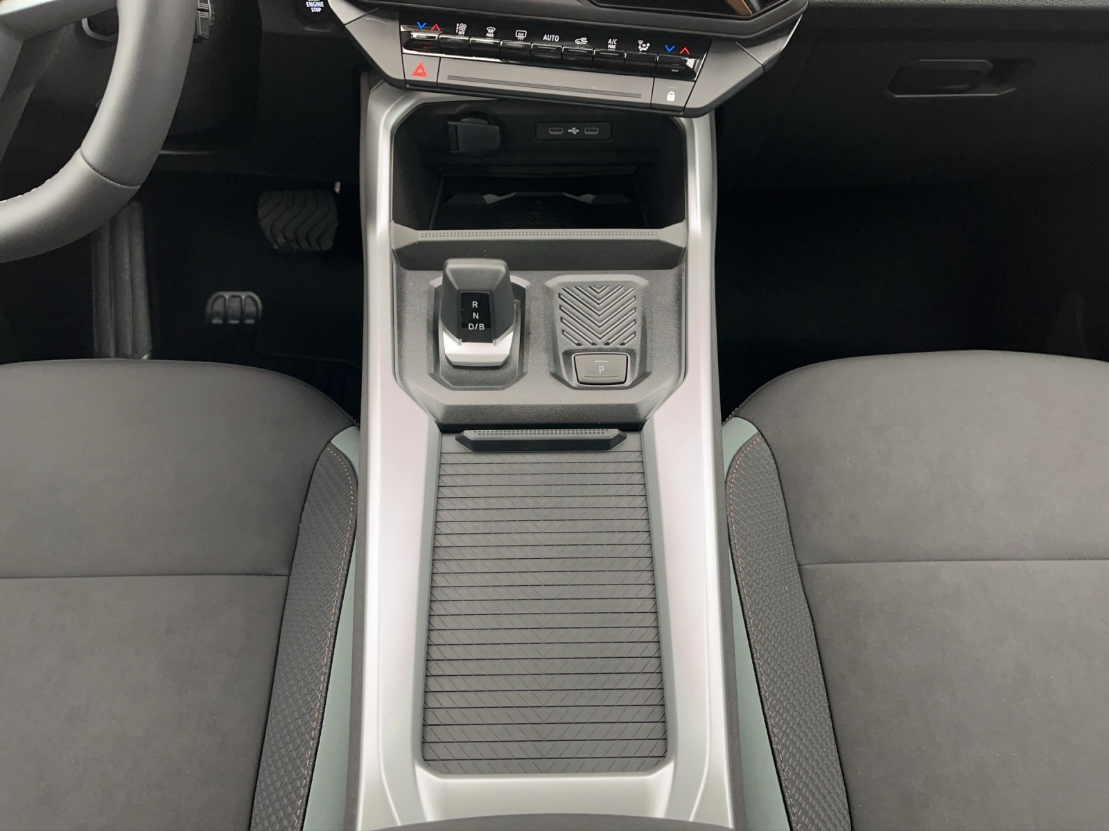 DACIA Bigster 1.8 Hybrid Extreme-image-13