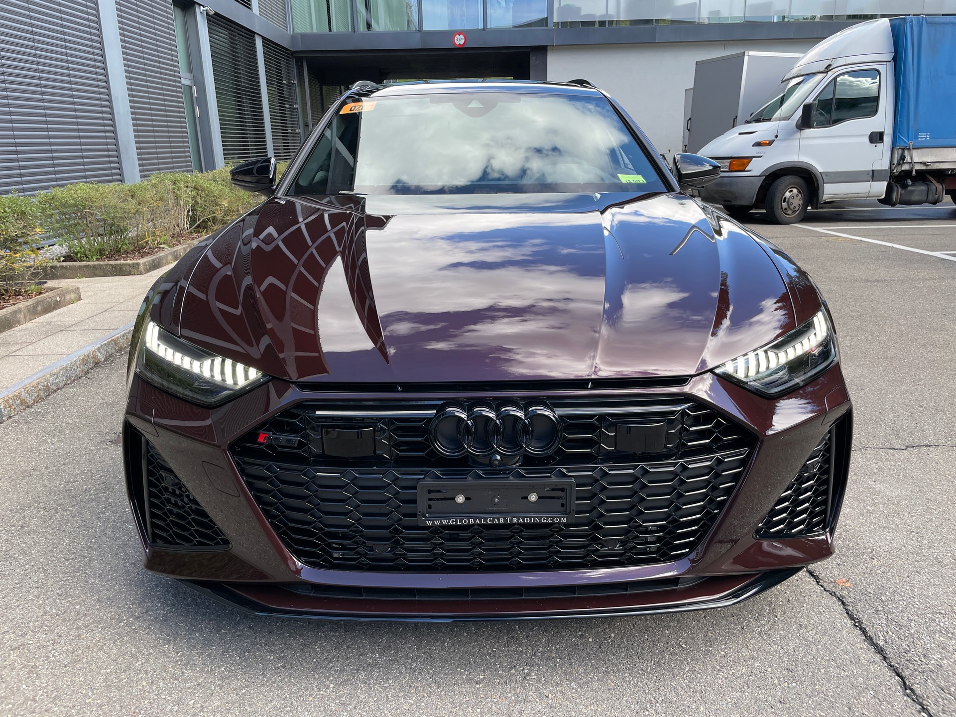 AUDI RS6 Avant 4.0 TFSI V8 quattro-showroom-element-1