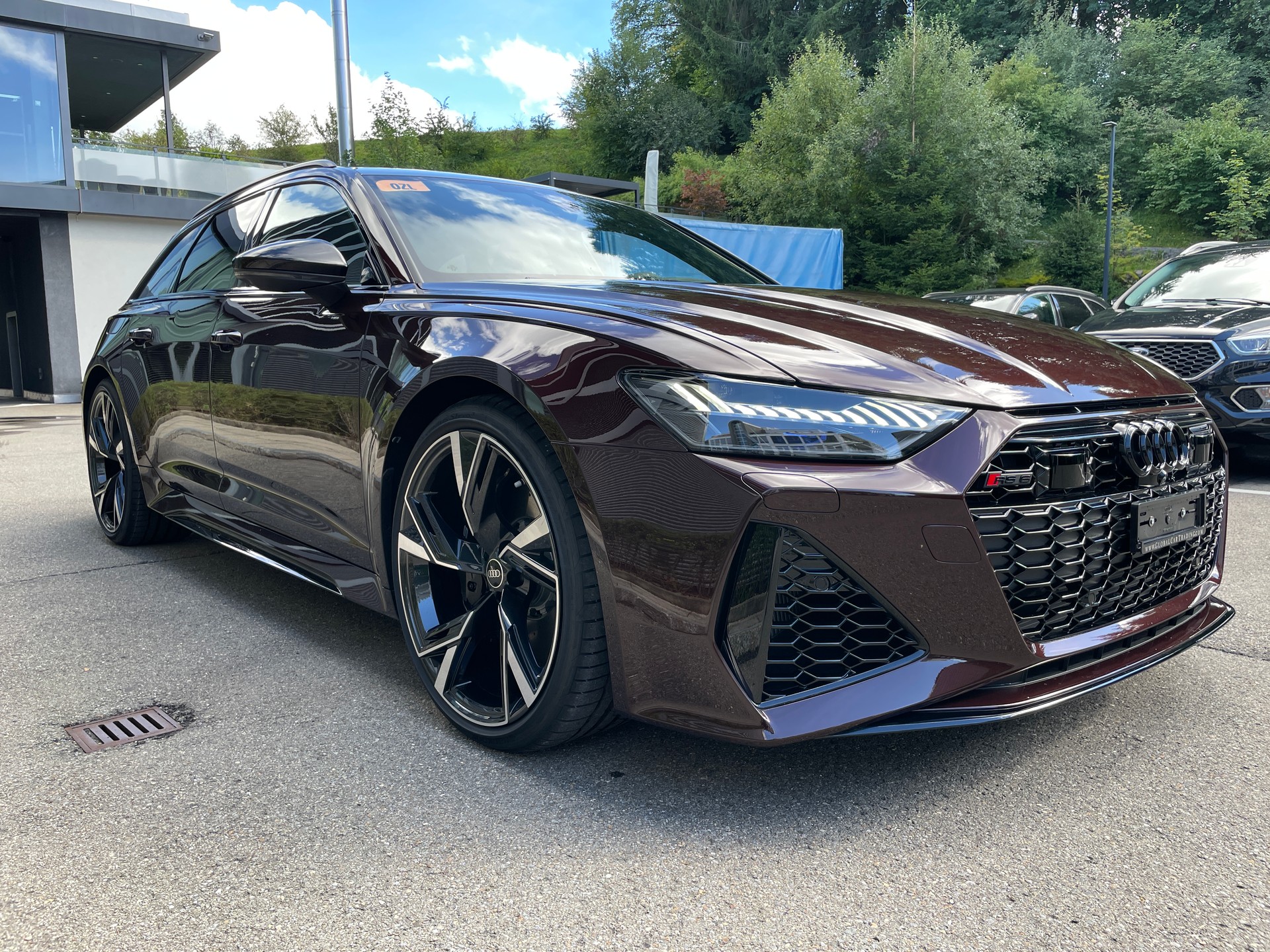 AUDI RS6 Avant 4.0 TFSI V8 quattro-showroom-element-2