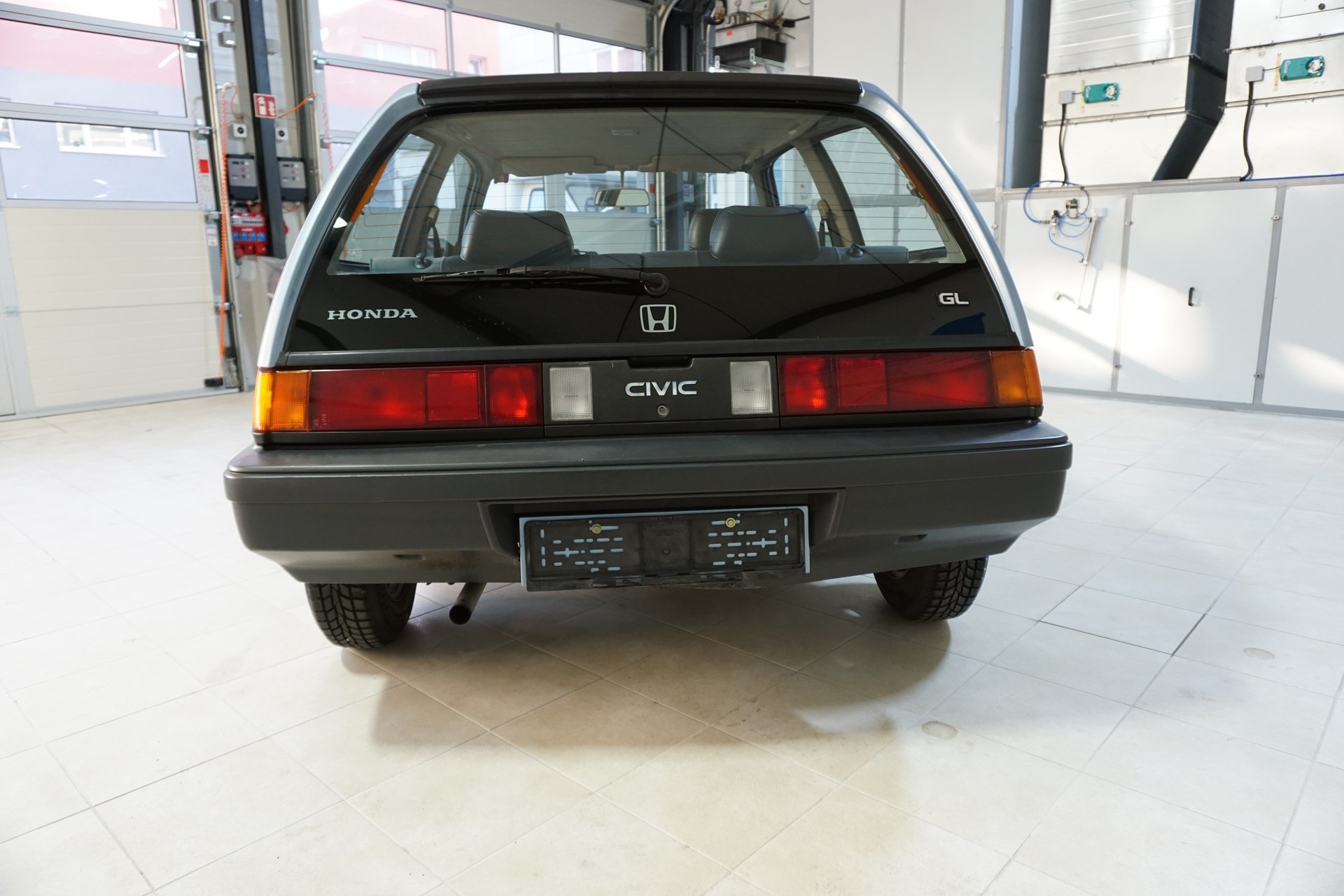 HONDA Civic 1.5 GL-showroom-element-3