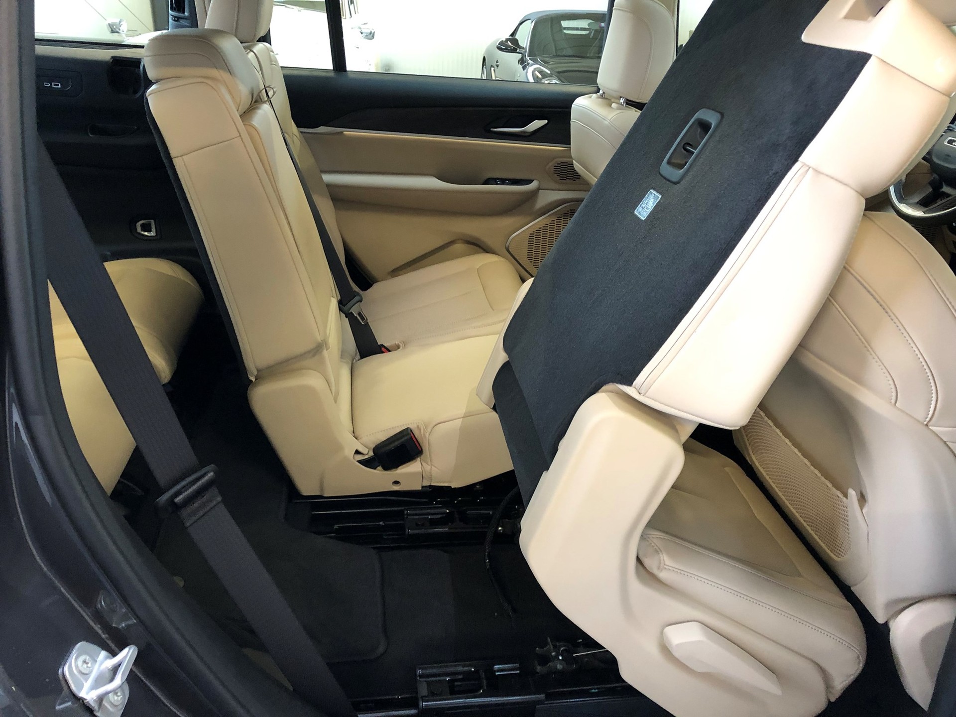 JEEP Grand Cherokee 3.6-V6 LIMITED AWD 4x4 Lang-image-18