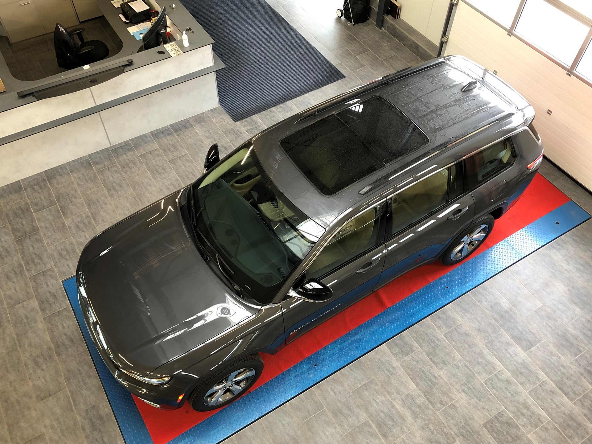 JEEP Grand Cherokee 3.6-V6 LIMITED AWD 4x4 Lang-image-30