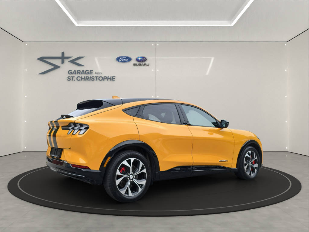 FORD Mustang Mach-E Extended 4x4 99kWh-image-3
