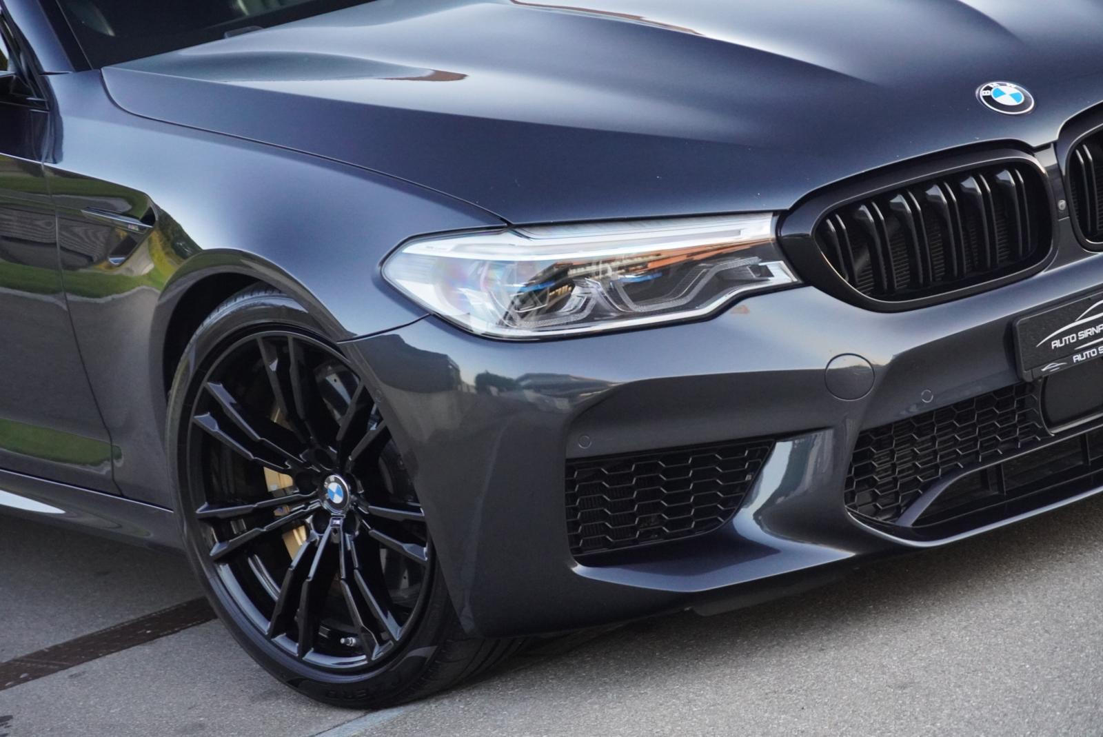 BMW M5 xDrive Competition Drivelogic Singapur Grau-showroom-element-3