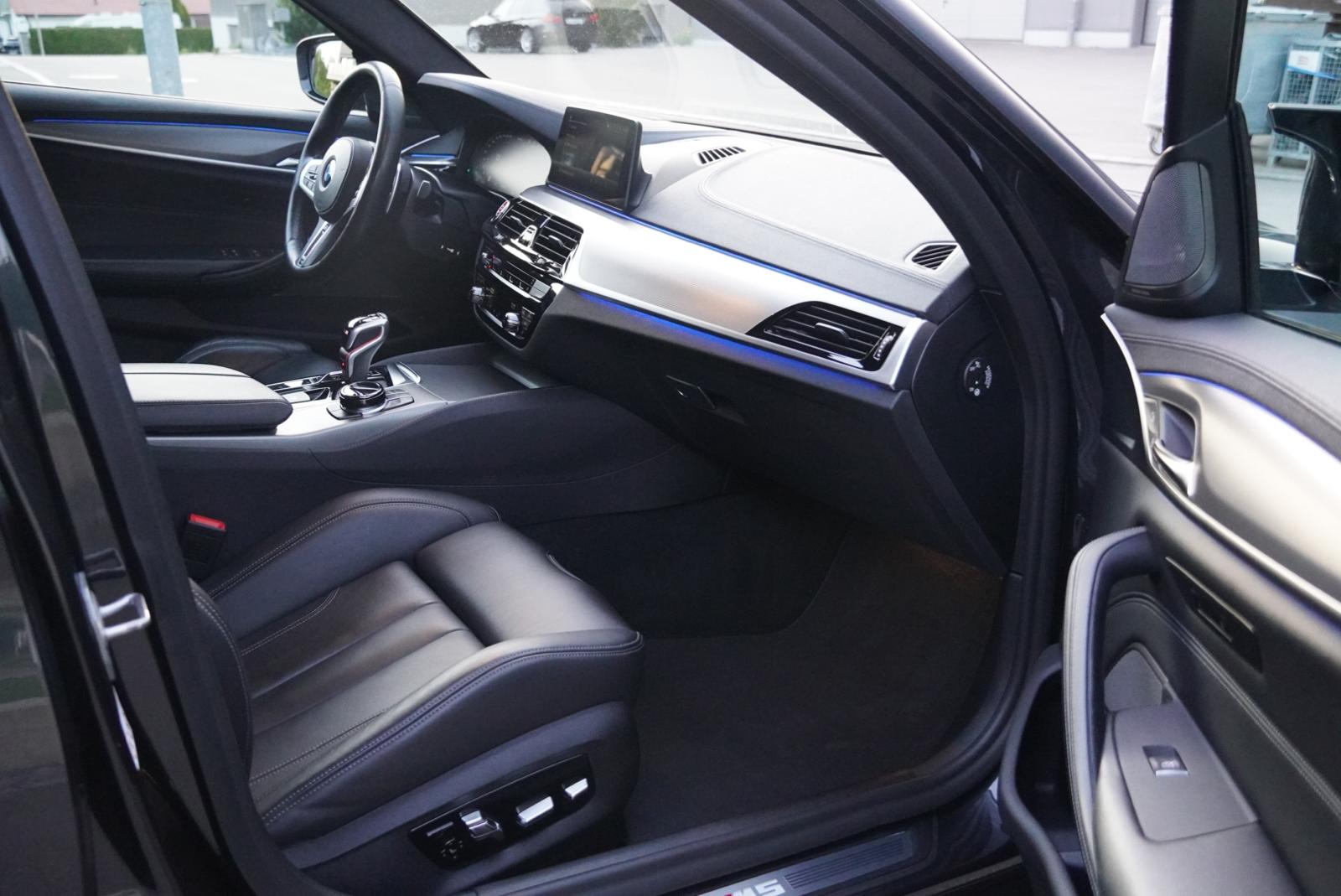 BMW M5 xDrive Competition Drivelogic Singapur Grau-image-12