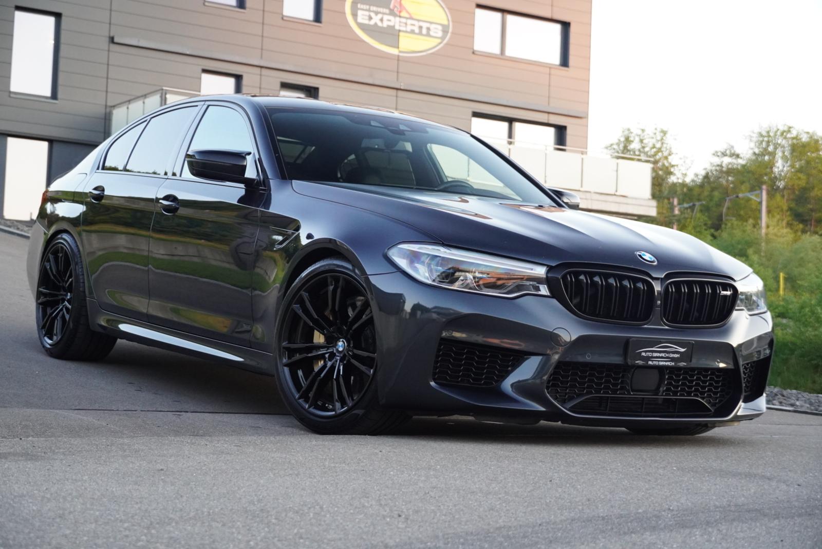BMW M5 xDrive Competition Drivelogic Singapur Grau-showroom-element-1