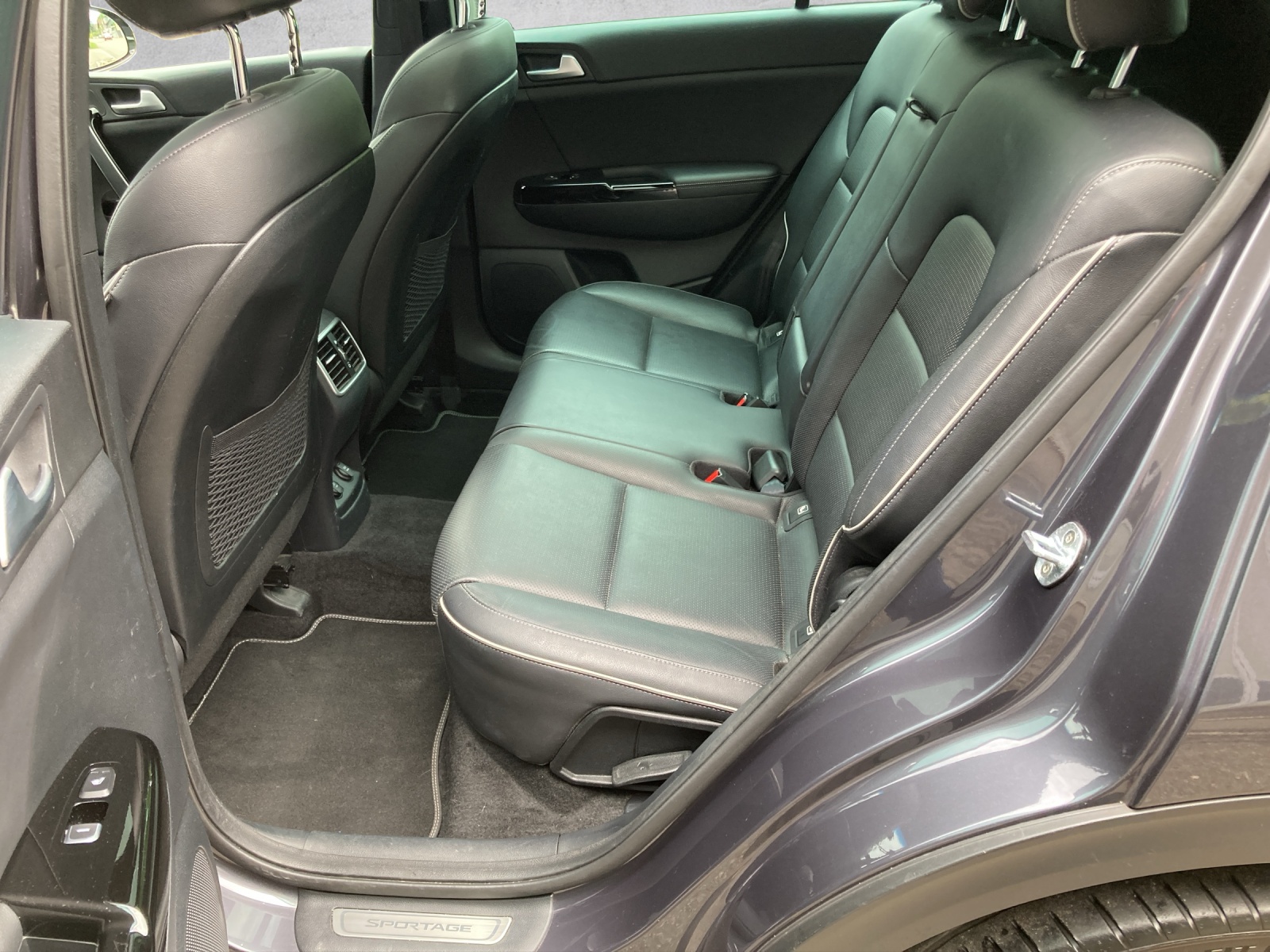 KIA Sportage 2.0CRDi Style GT Line 4WD Automat-image-7