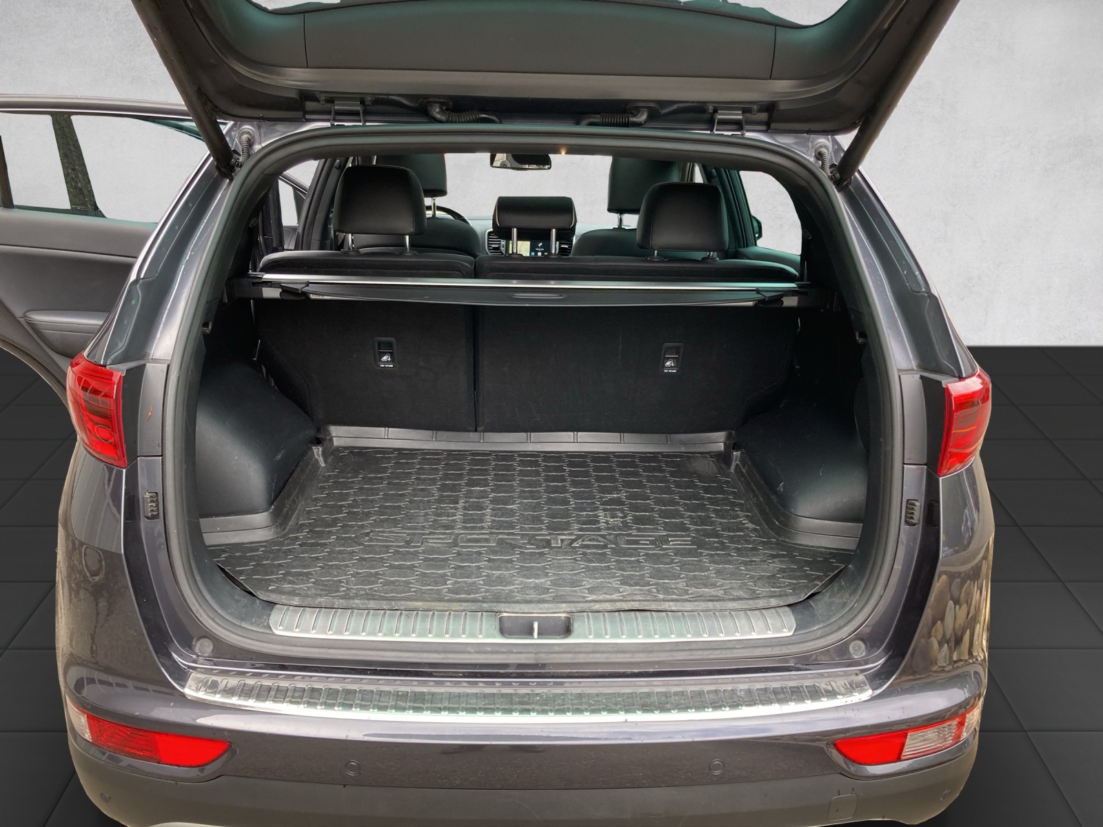KIA Sportage 2.0CRDi Style GT Line 4WD Automat-image-8