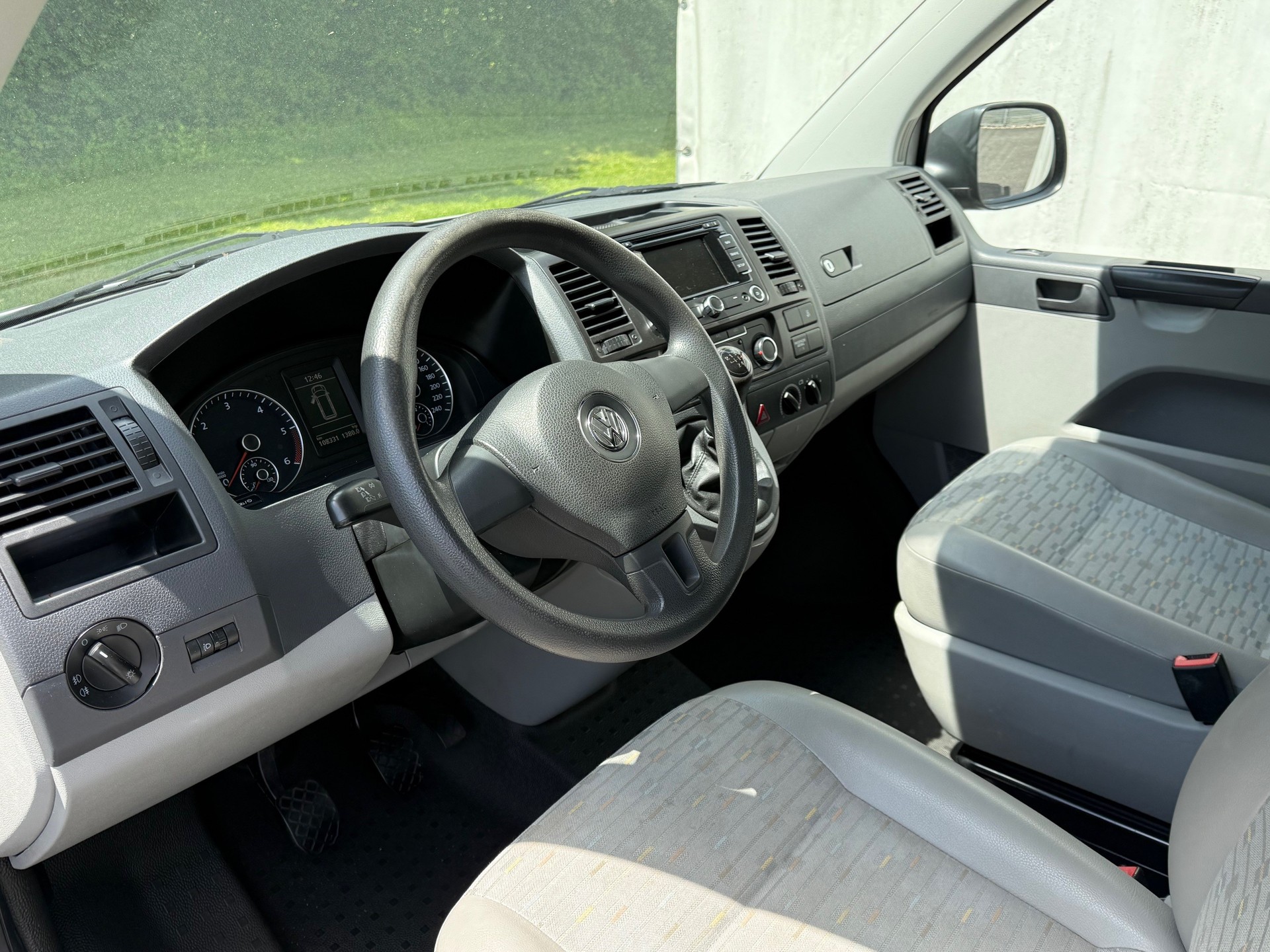 VW Multivan California (Carlounge)-image-3