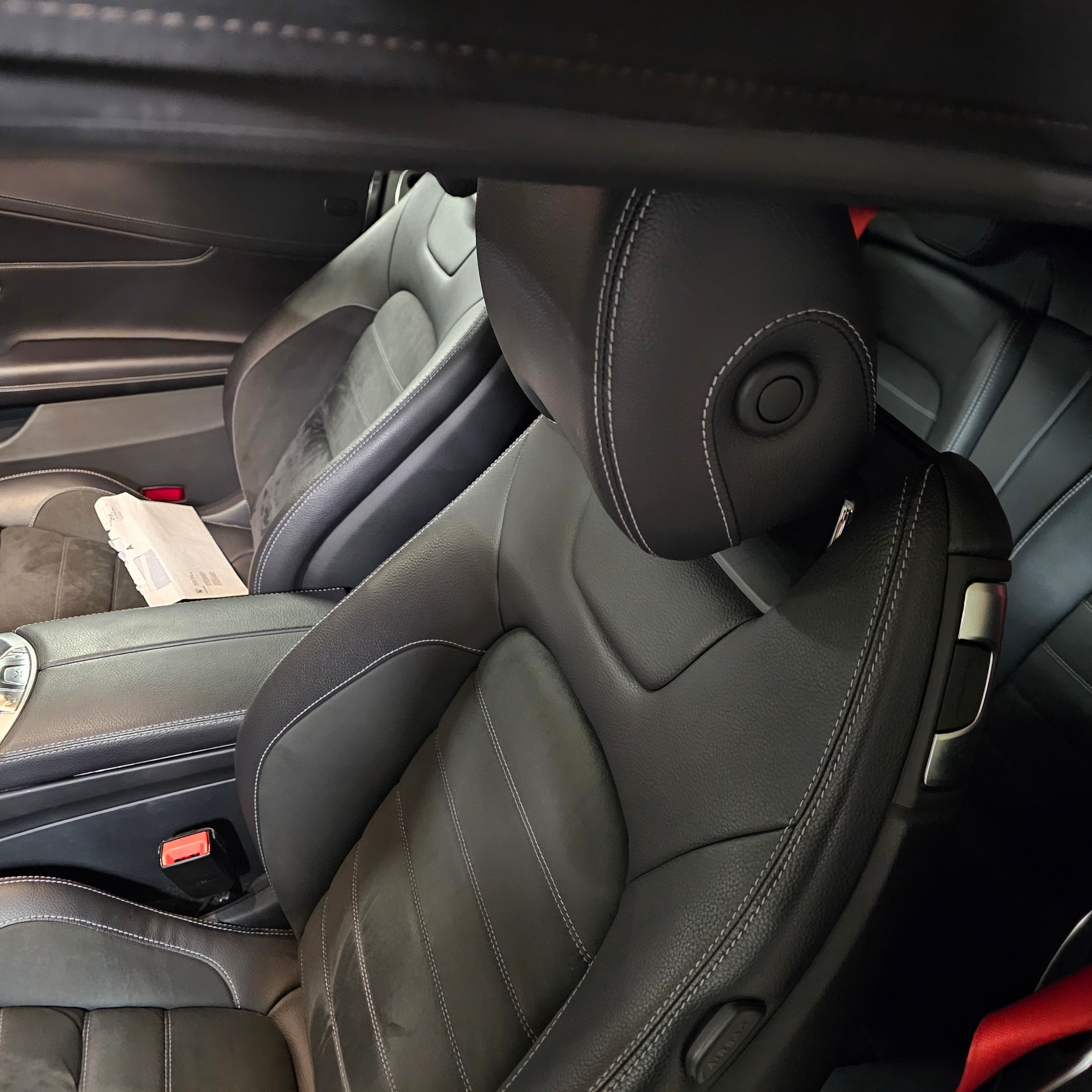 MERCEDES-BENZ C 180 Cabriolet AMG Line 9G-Tronig-image-4