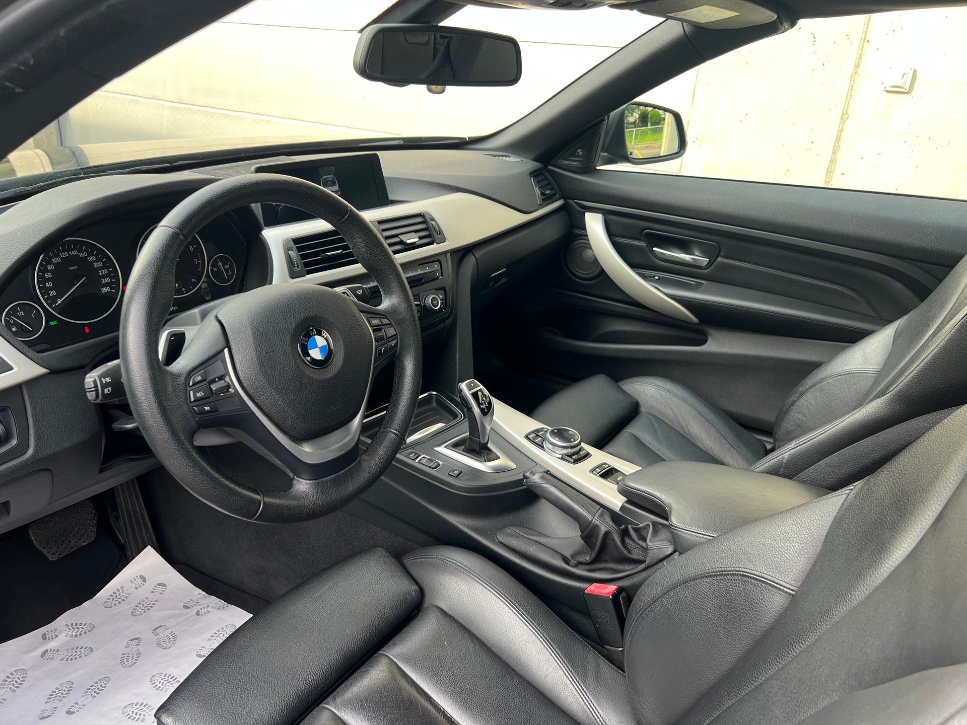 BMW 435i Cabriolet Luxury Line Steptronic-image-13