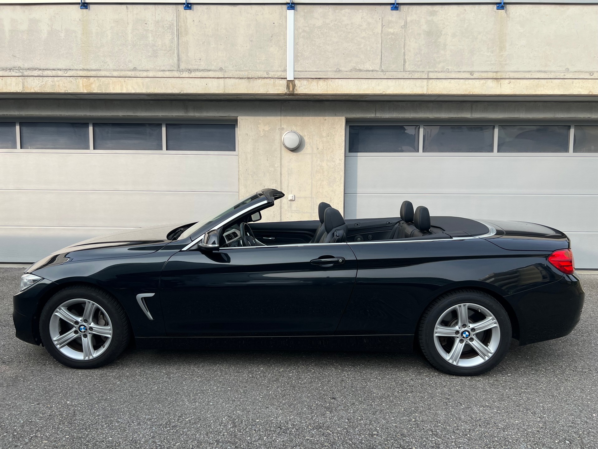 BMW 435i Cabriolet Luxury Line Steptronic-image-4