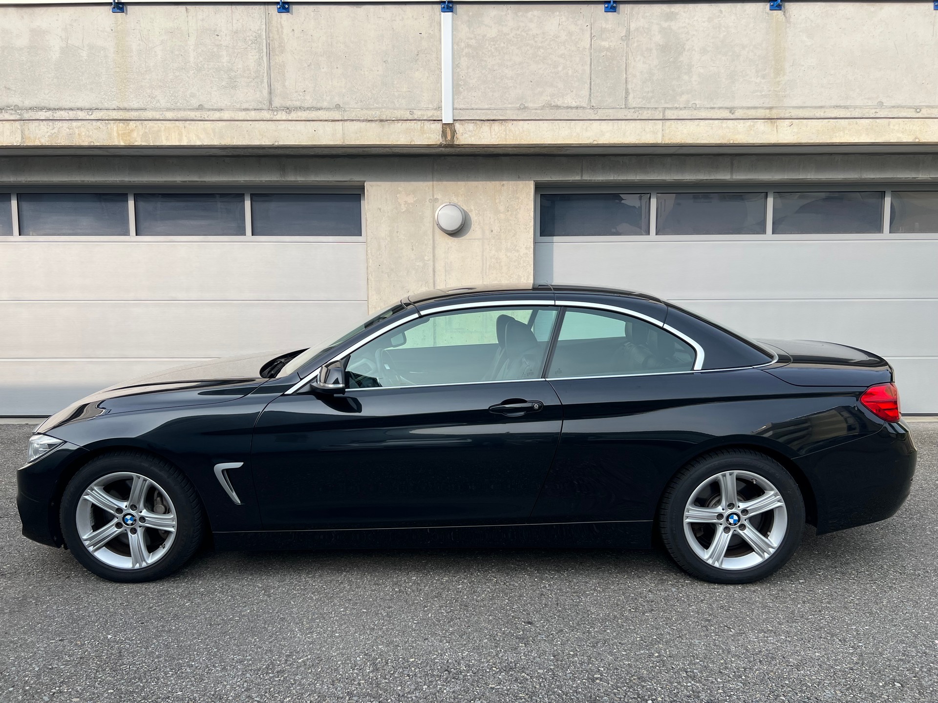 BMW 435i Cabriolet Luxury Line Steptronic-image-11