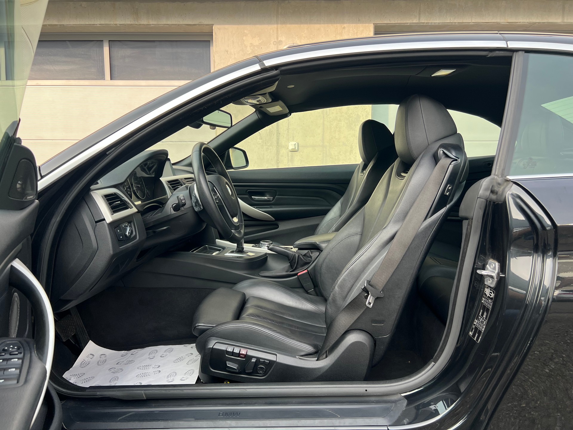 BMW 435i Cabriolet Luxury Line Steptronic-image-15
