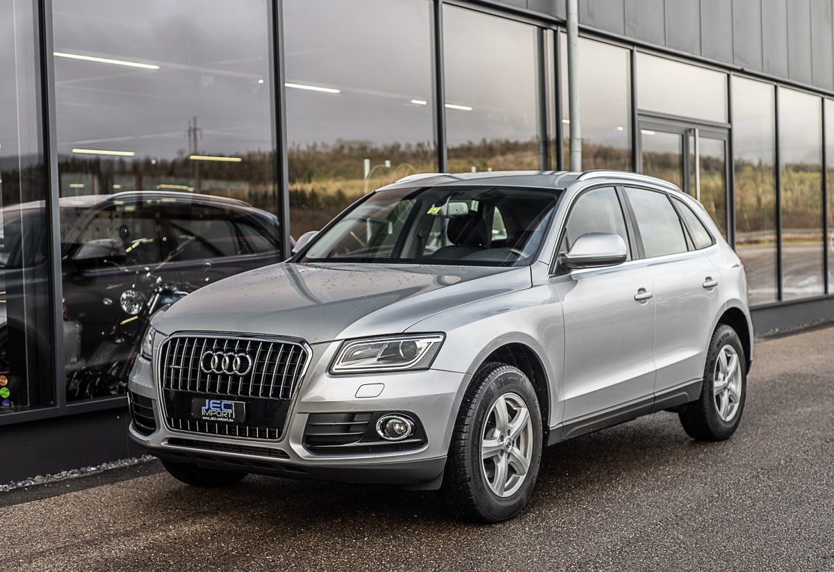 AUDI Q5 2.0 TDI quattro-image-5