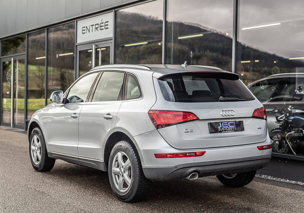 AUDI Q5 2.0 TDI quattro-image-7
