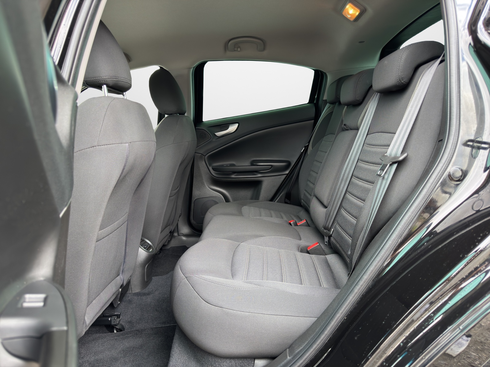 ALFA ROMEO Giulietta 1.4 TB TI-image-5