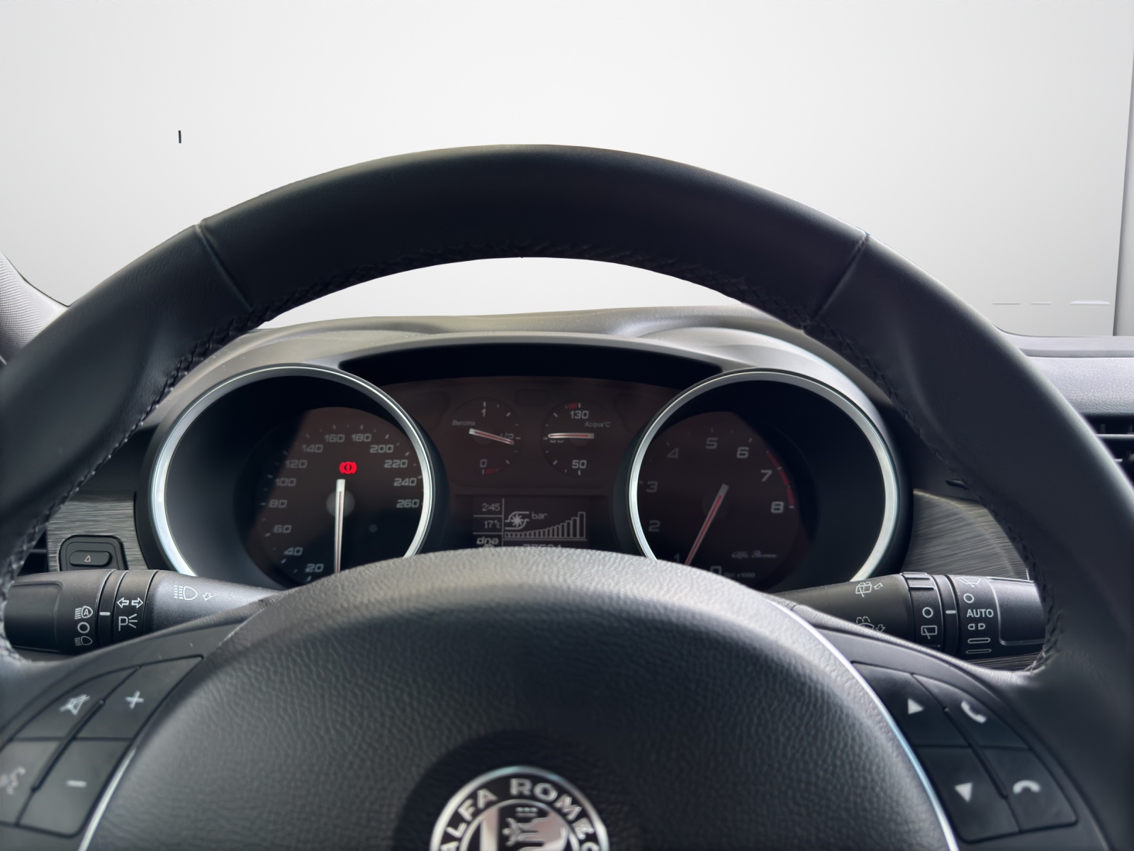 ALFA ROMEO Giulietta 1.4 TB TI-image-8