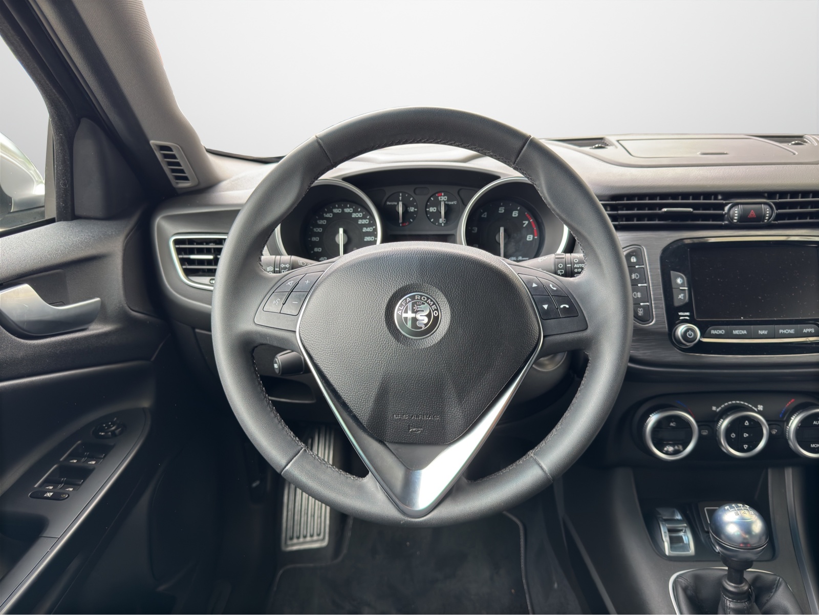 ALFA ROMEO Giulietta 1.4 TB TI-image-7