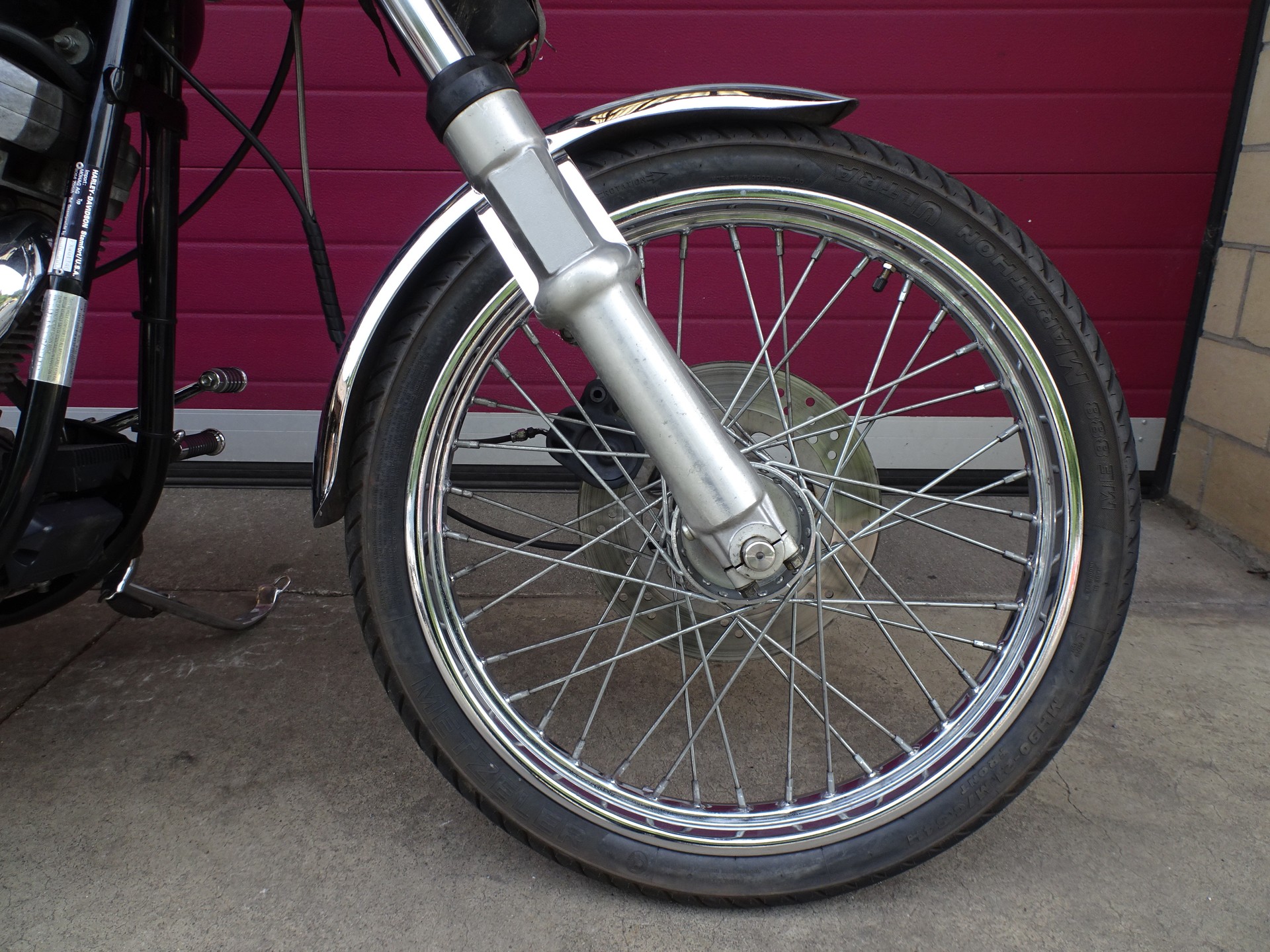 HARLEY-DAVIDSON FXWG Wide Glide-showroom-element-1