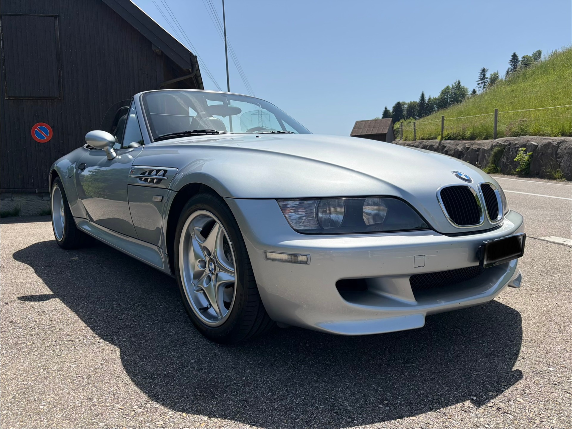 BMW M Roadster-image-0