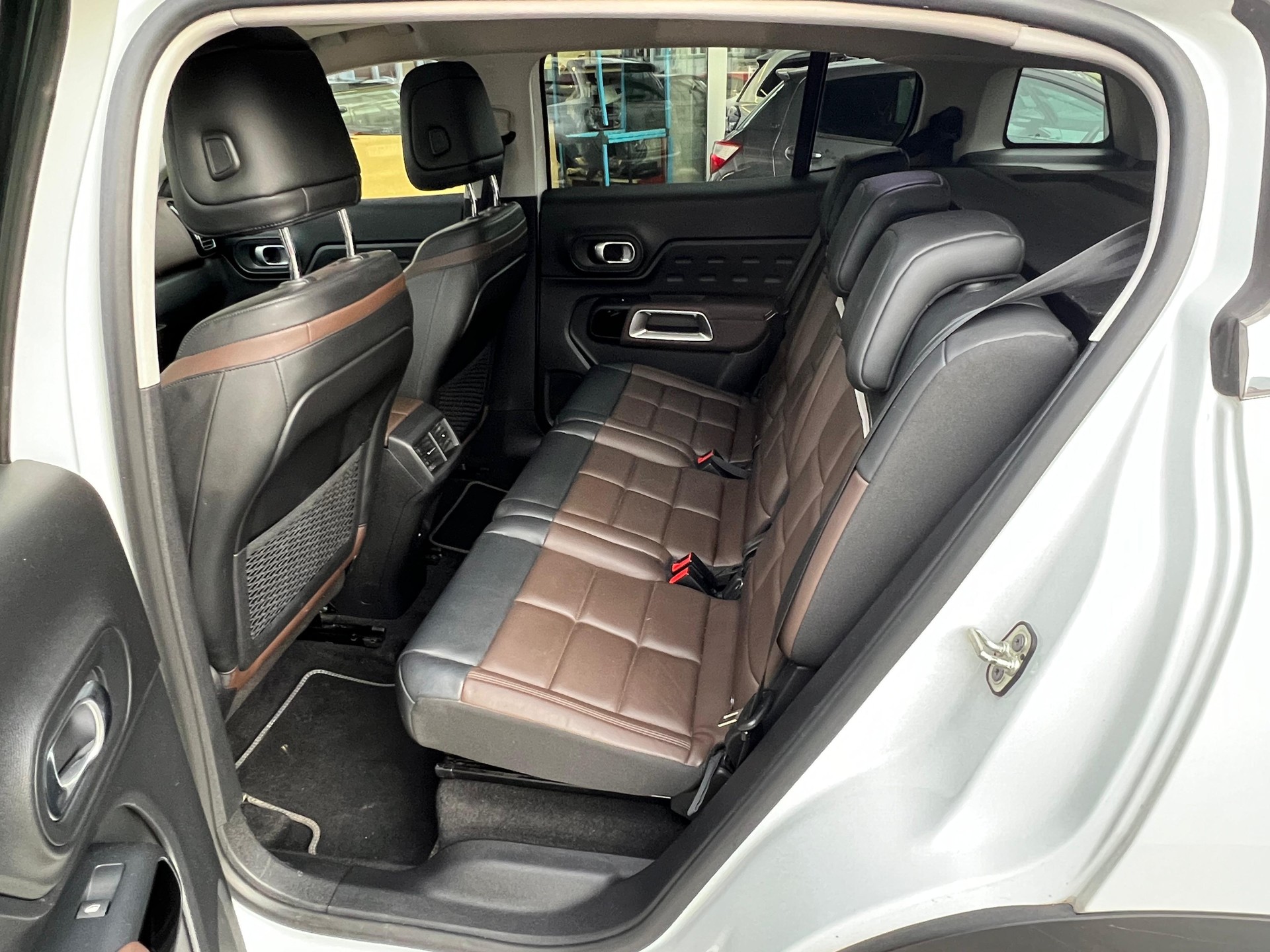 CITROEN C5 Aircross 2.0 BlueHDi Shine-image-12