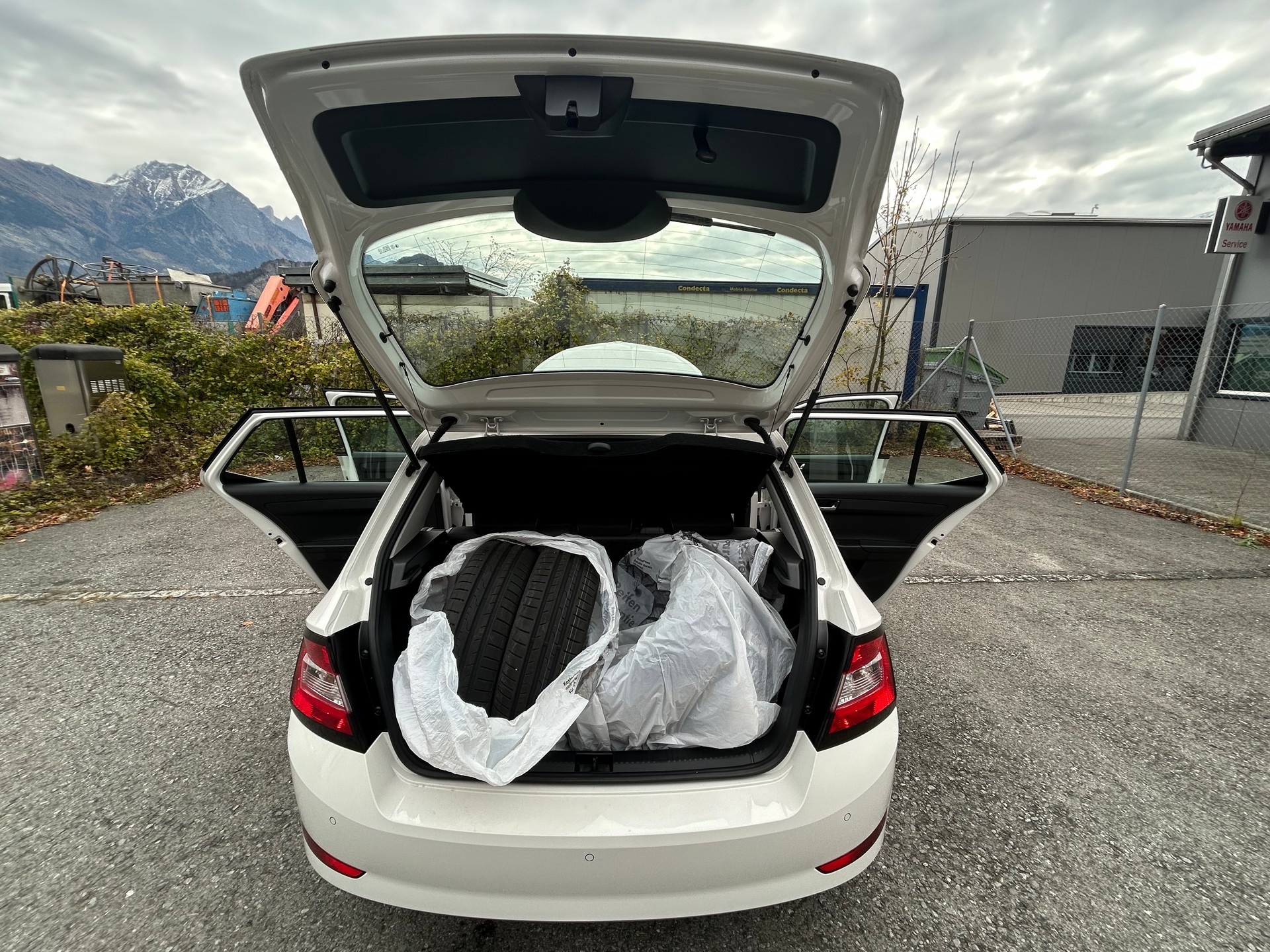 SKODA Fabia 1.0 TSI Ambition DSG-image-14