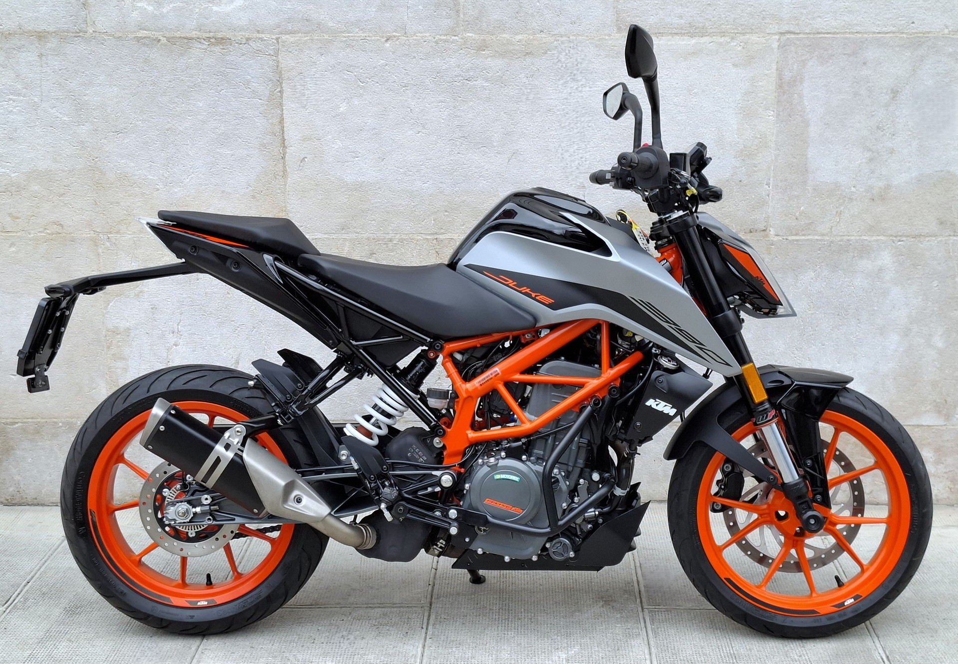 KTM 390 Duke-image-0