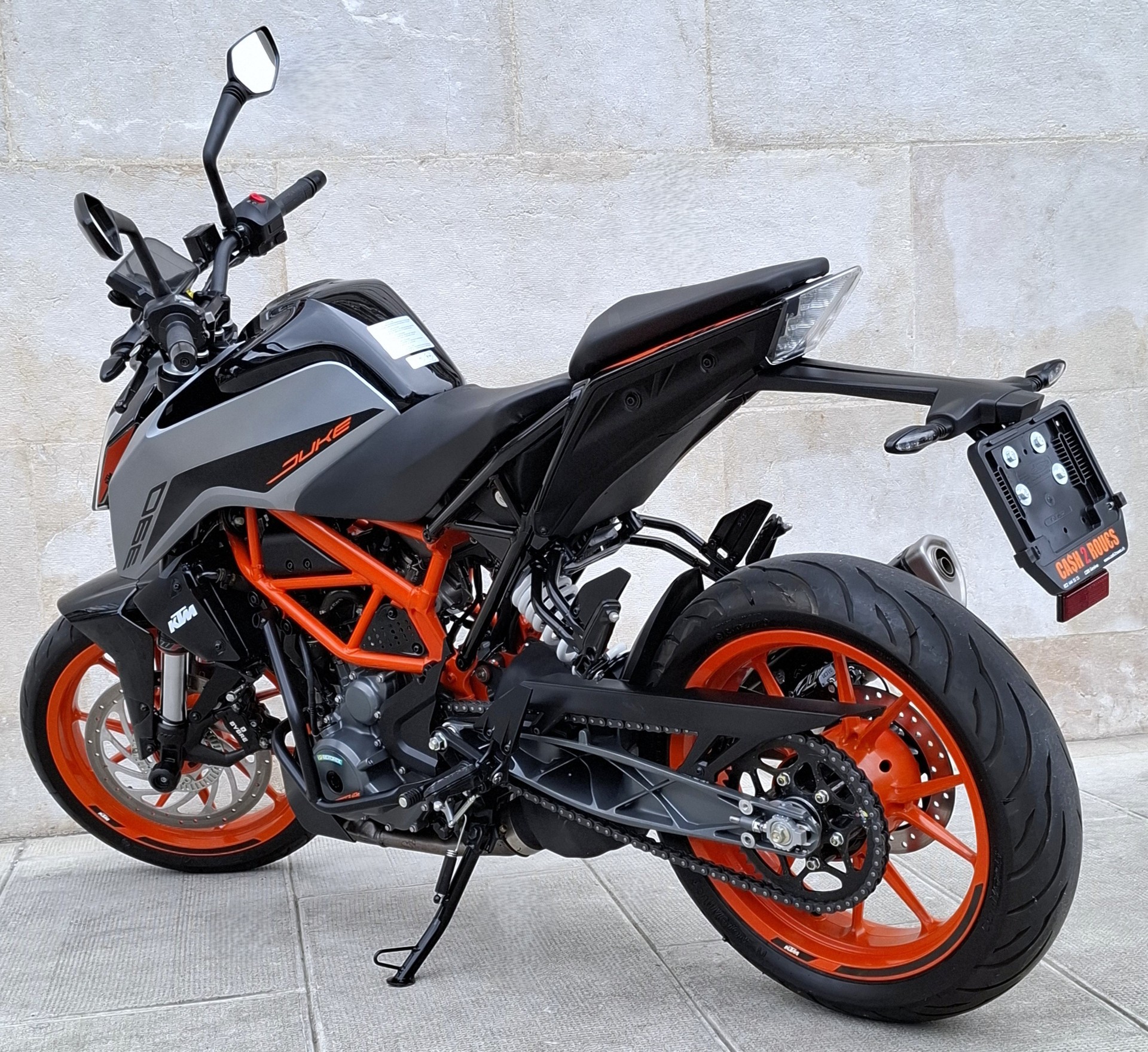 KTM 390 Duke-image-5