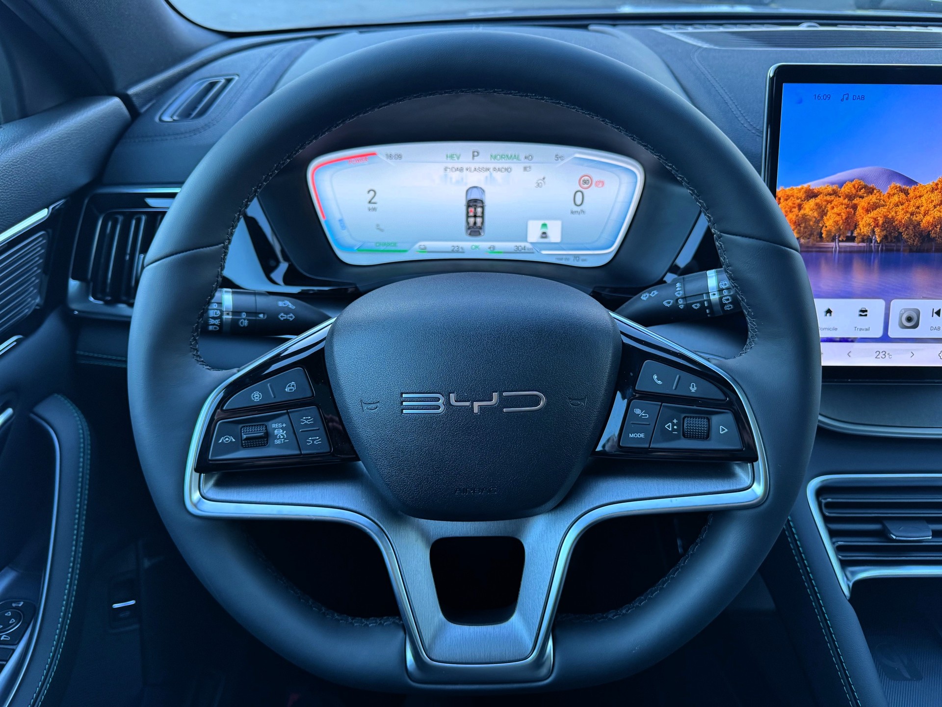 BYD Seal U DM-i Design AWD-image-9