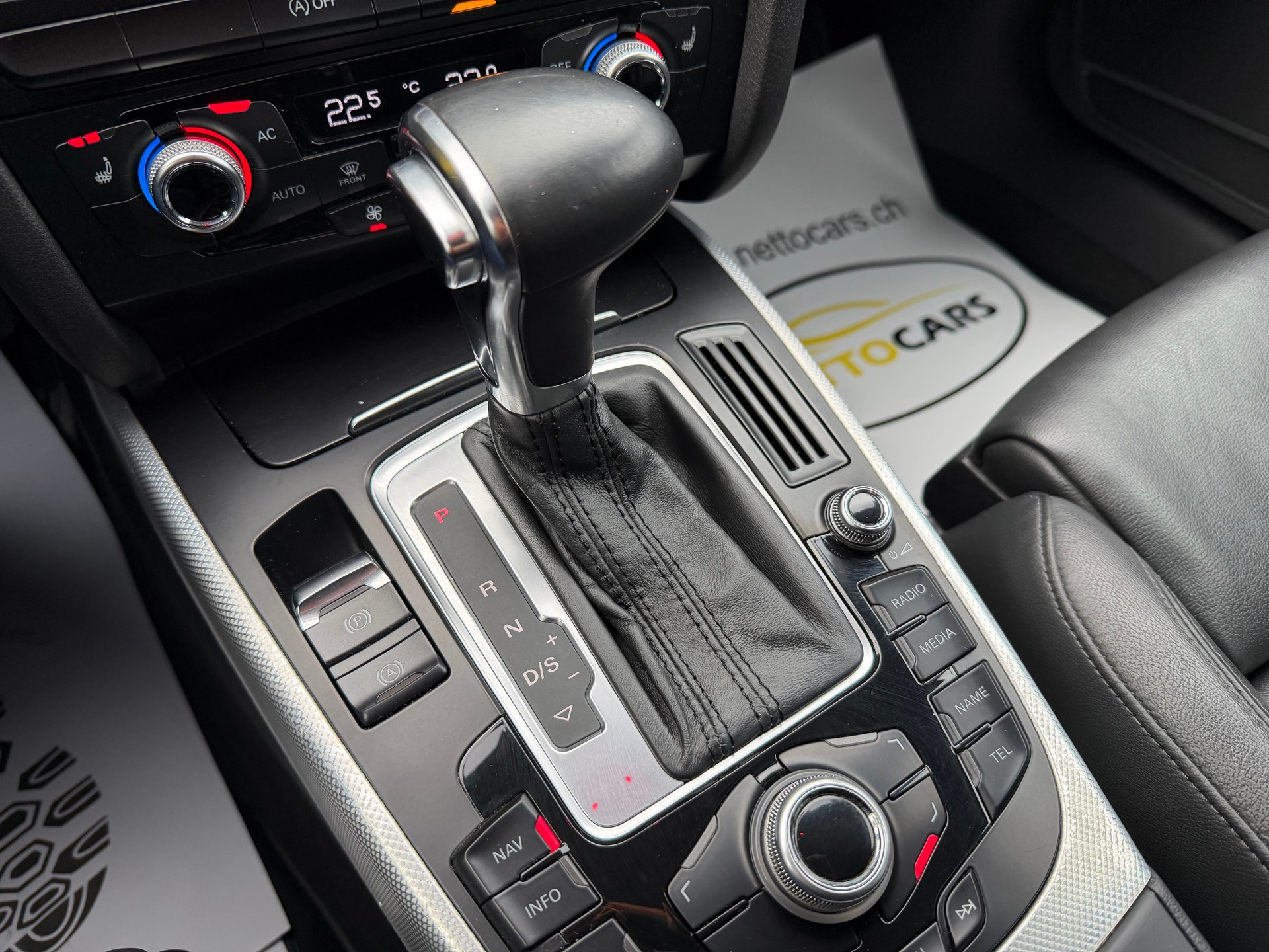 AUDI A4 allroad 2.0 TFSI quattro S-tronic-image-9