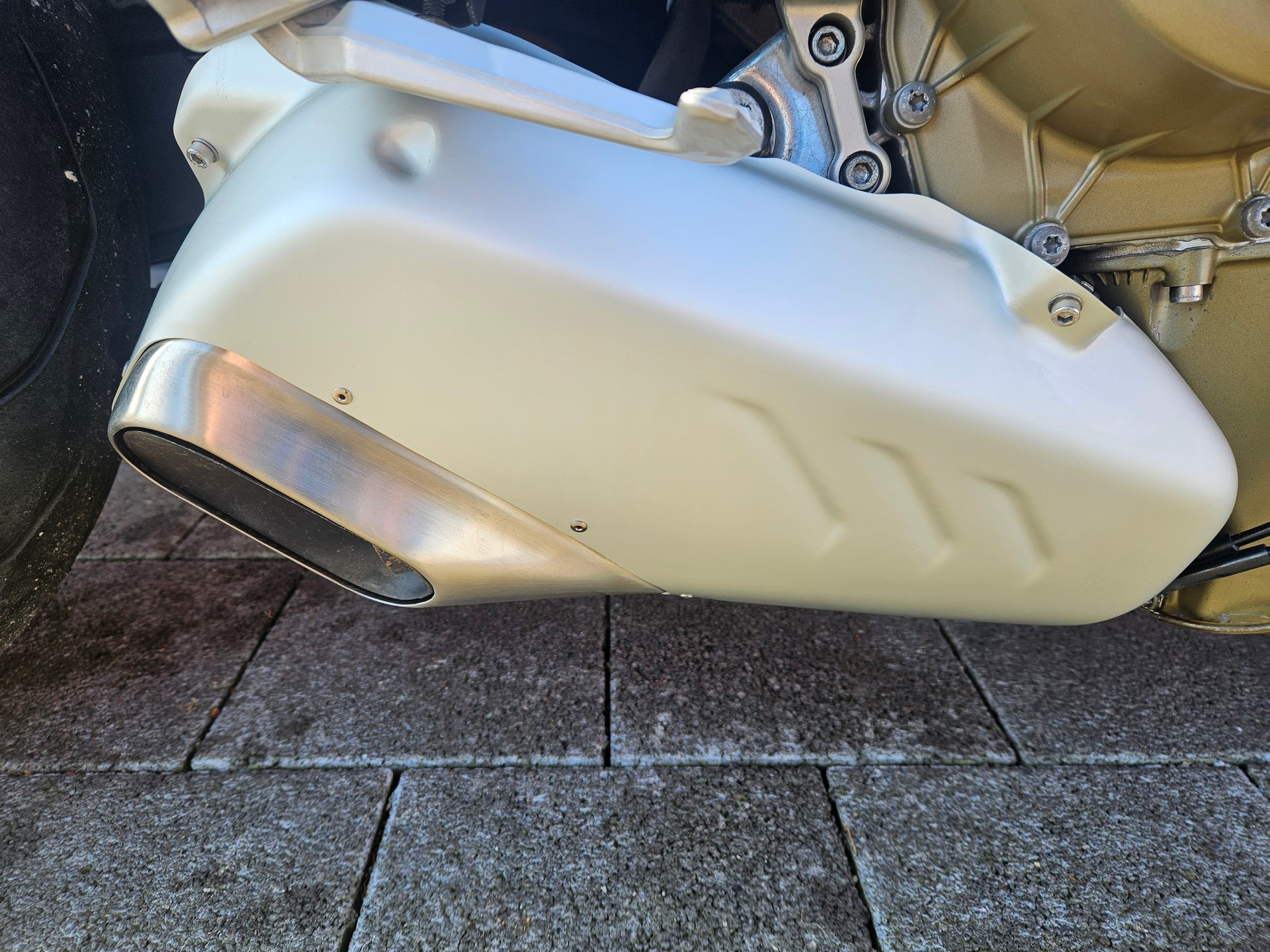 DUCATI Streetfighter V4 S-image-3