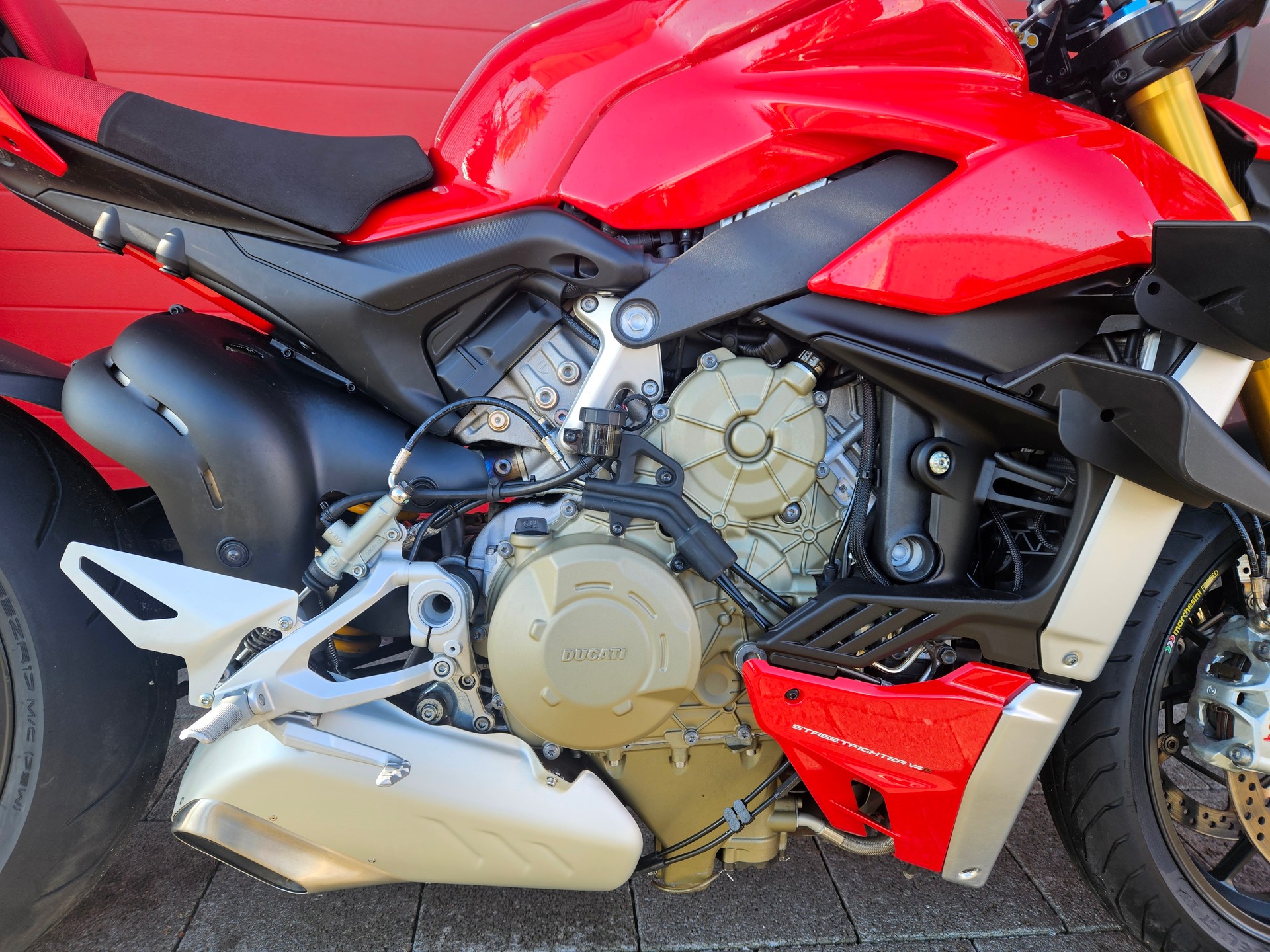 DUCATI Streetfighter V4 S-image-4