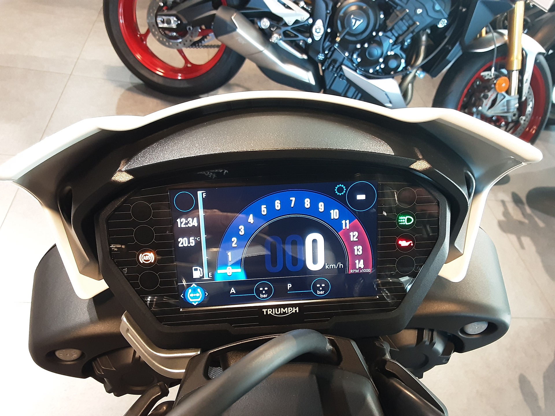 TRIUMPH Speed Triple RS 1050 ABS-image-7
