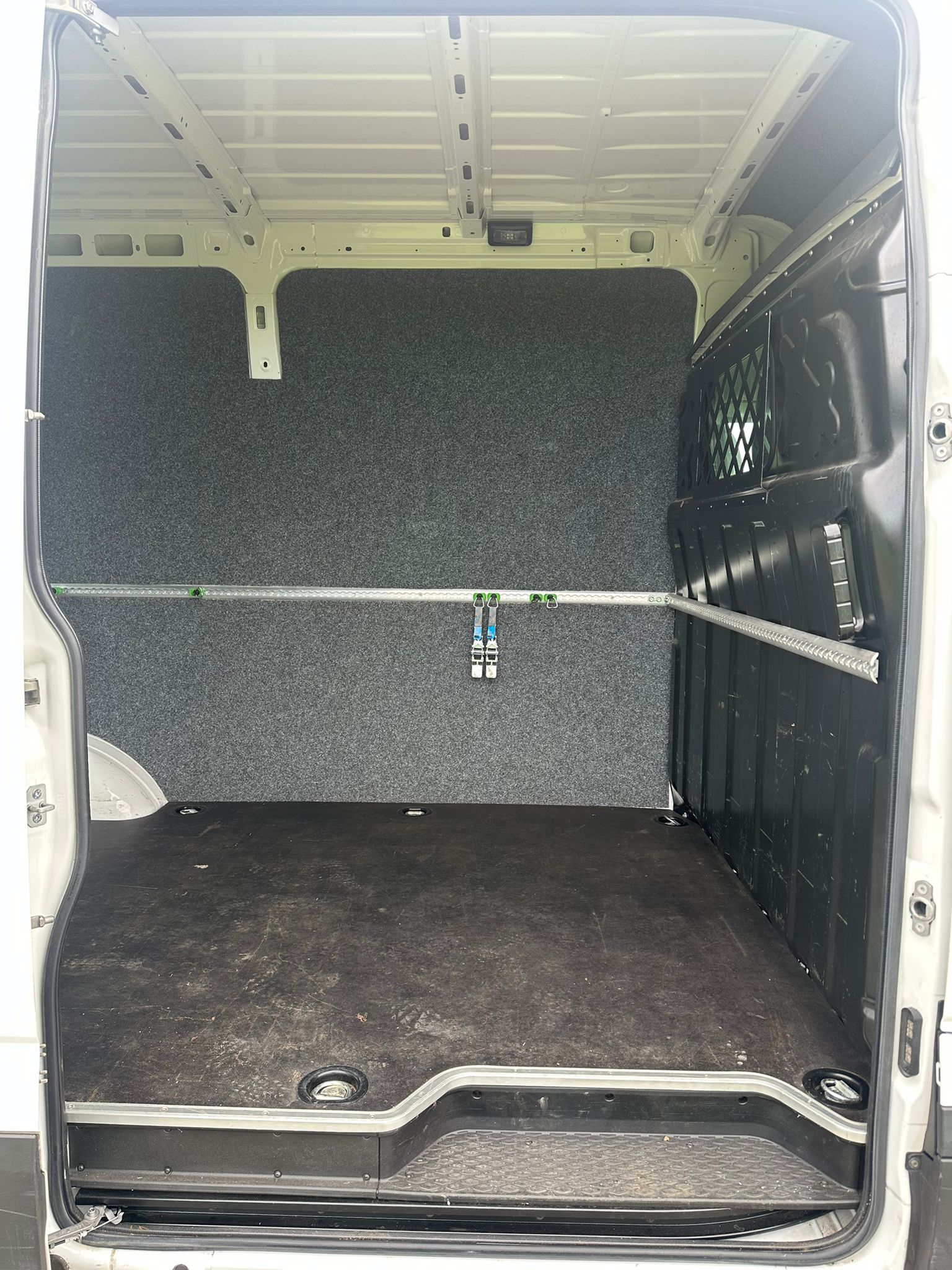 IVECO 35 S 14 NA8 V-image-9