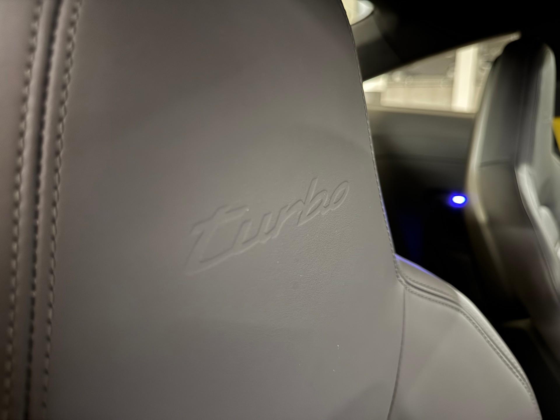 PORSCHE 911 Turbo PDK * 1 OF 1 * 3.9 % Leasing *-image-15