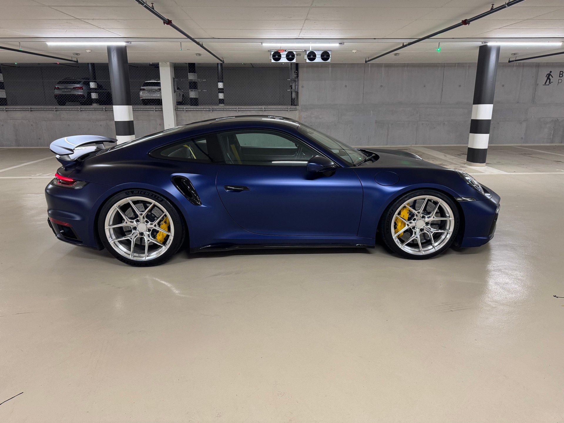 PORSCHE 911 Turbo PDK * 1 OF 1 * 3.9 % Leasing *-image-5